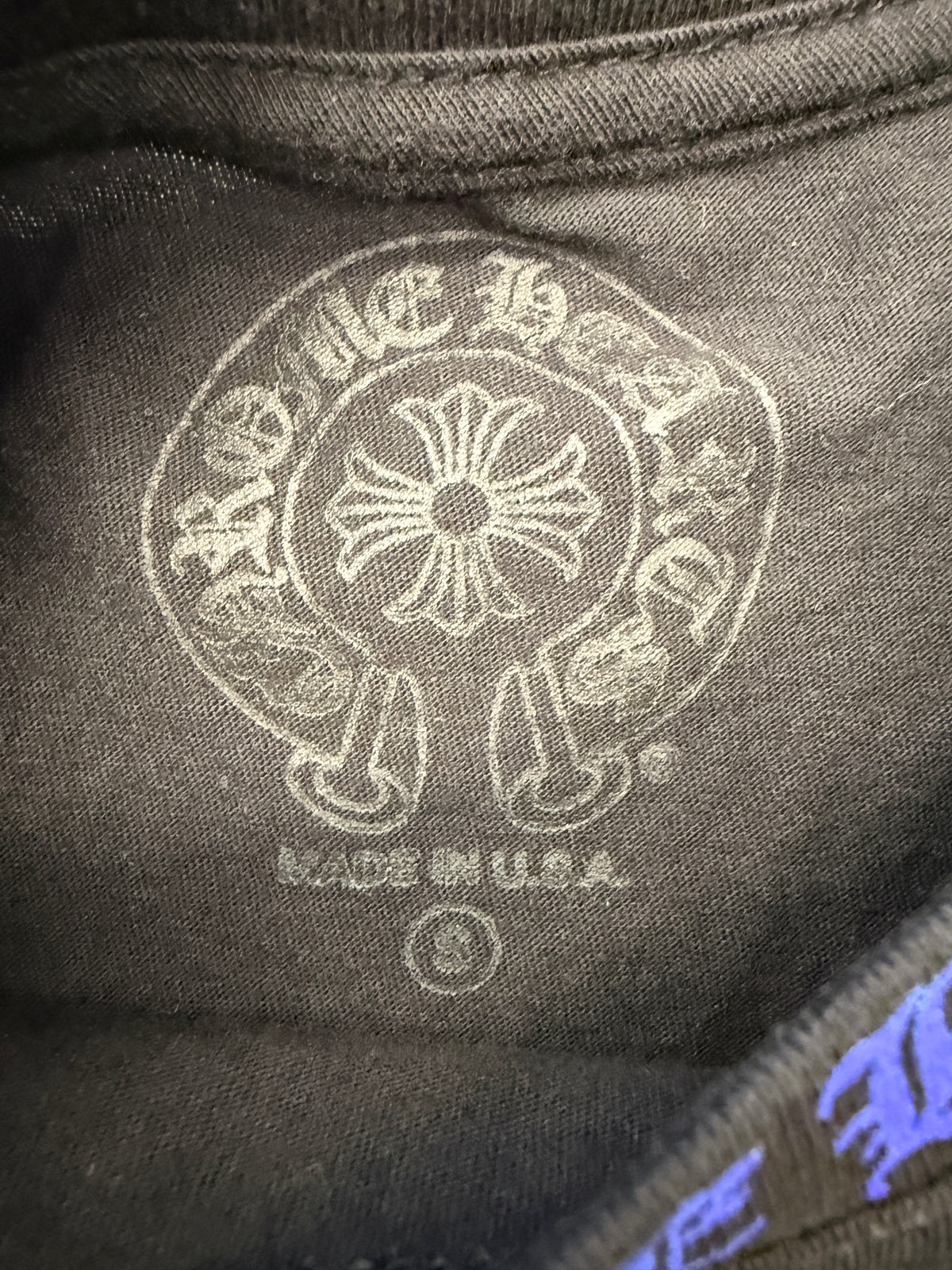 CHROME HEARTS COLLAR PRINT 1988 POCKET LONG SLEEVE TEE - BLACK/BLUE
