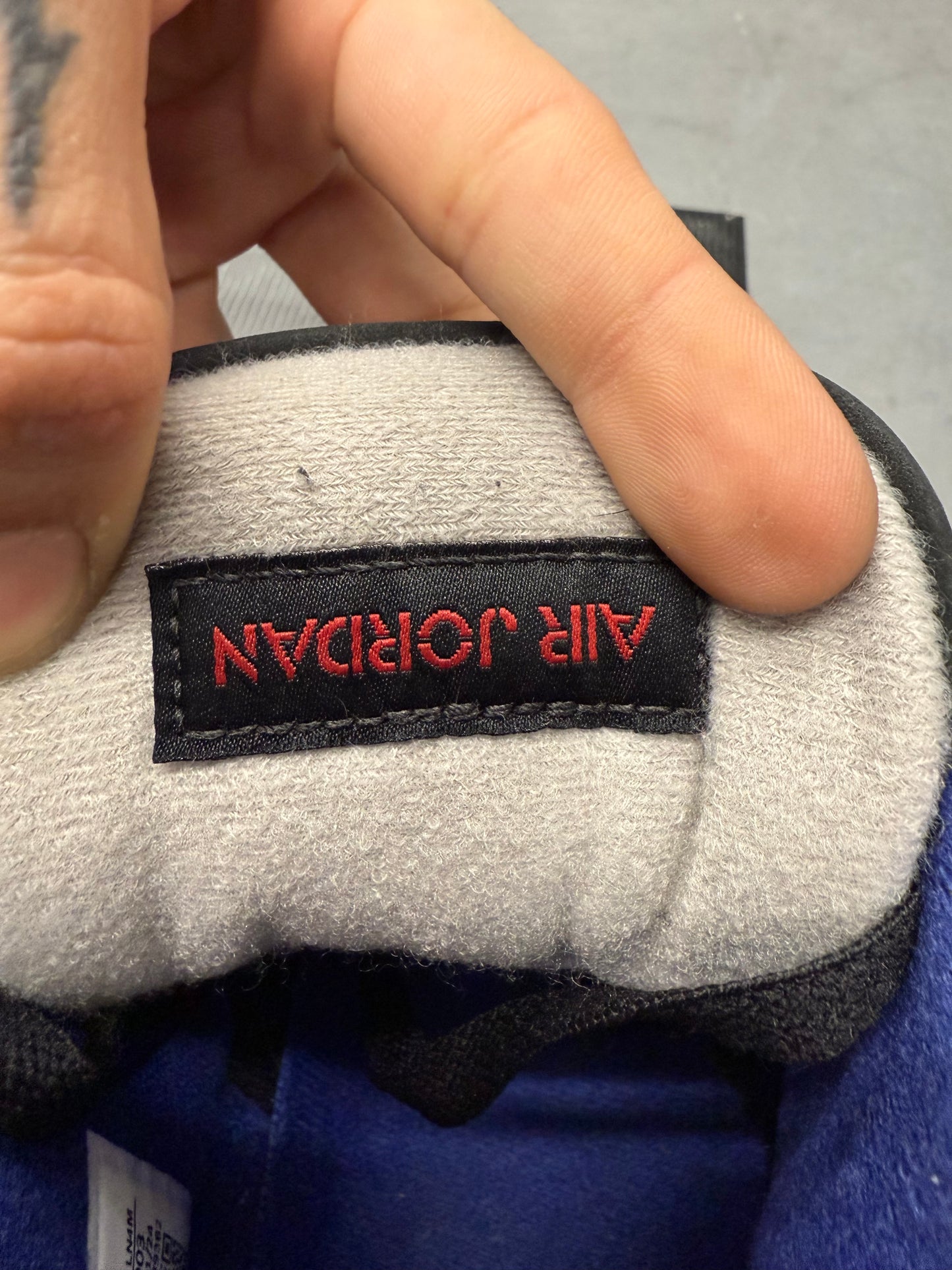 2025 SIZE 12 JORDAN 4 RETRO RARE AIR (WHITE LETTERING)