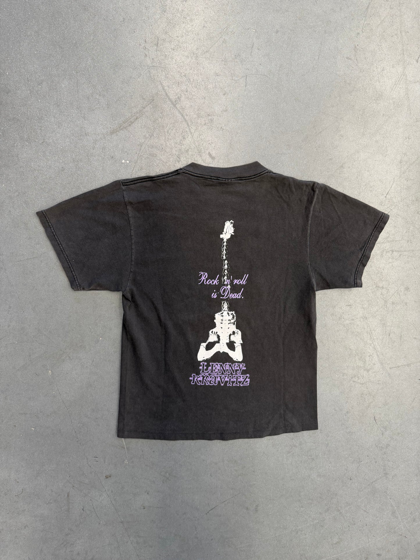 1996 LENNY KRAVITZ CIRCUS ROCK N' ROLL IS DEAD. TEE (GIANT TAG)
