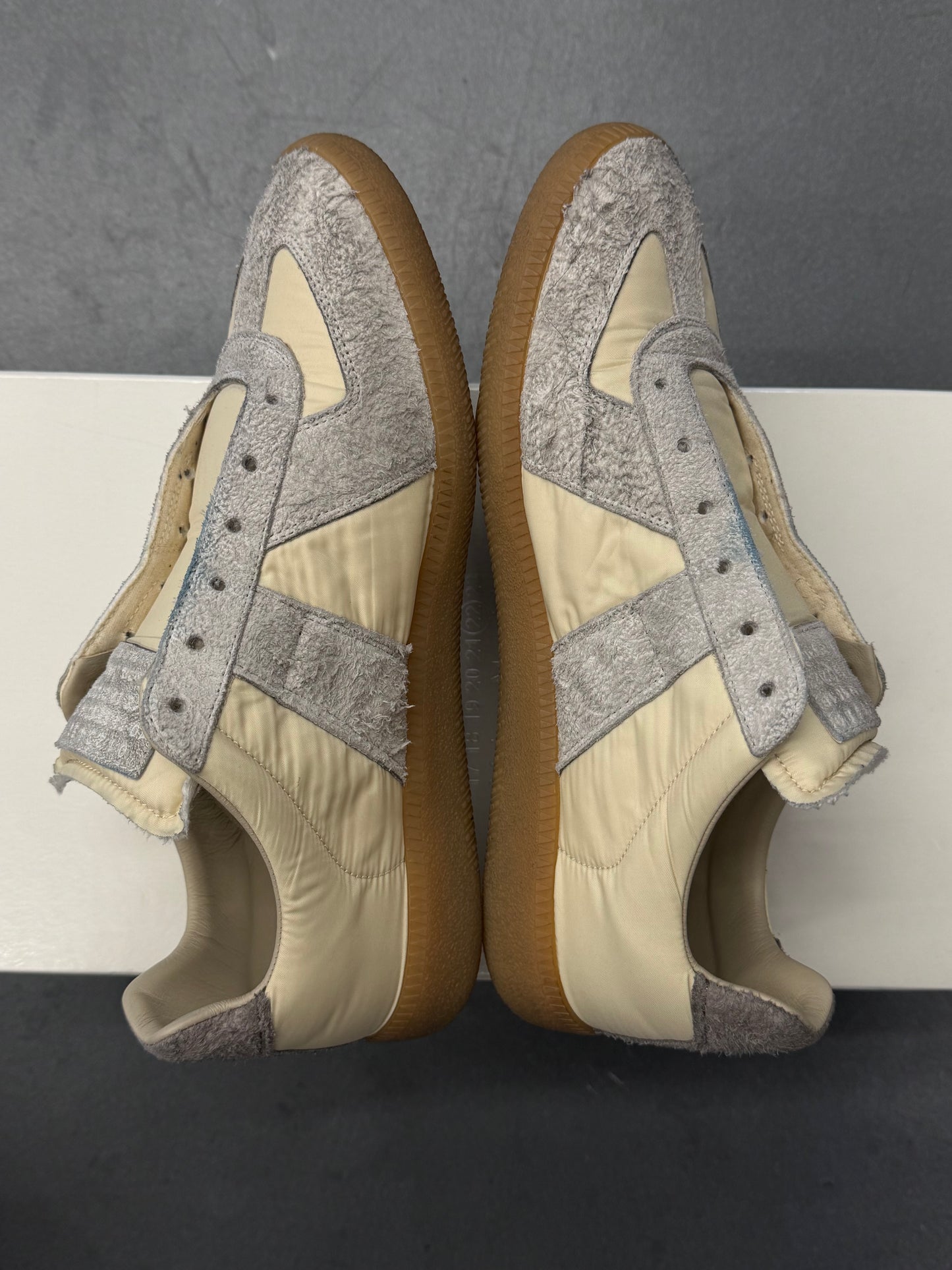 MAISON MARGIELA REPLICA LACELESS SNEAKERS - CREAM NYLON / GREY SUEDE (W/BOX)