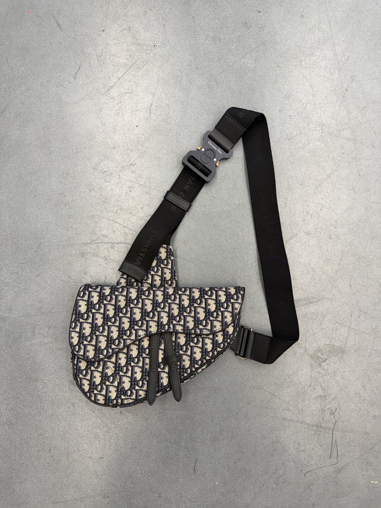 CHRISTIAN DIOR SADDLE BAG OBLIQUE PATTERN BLACK