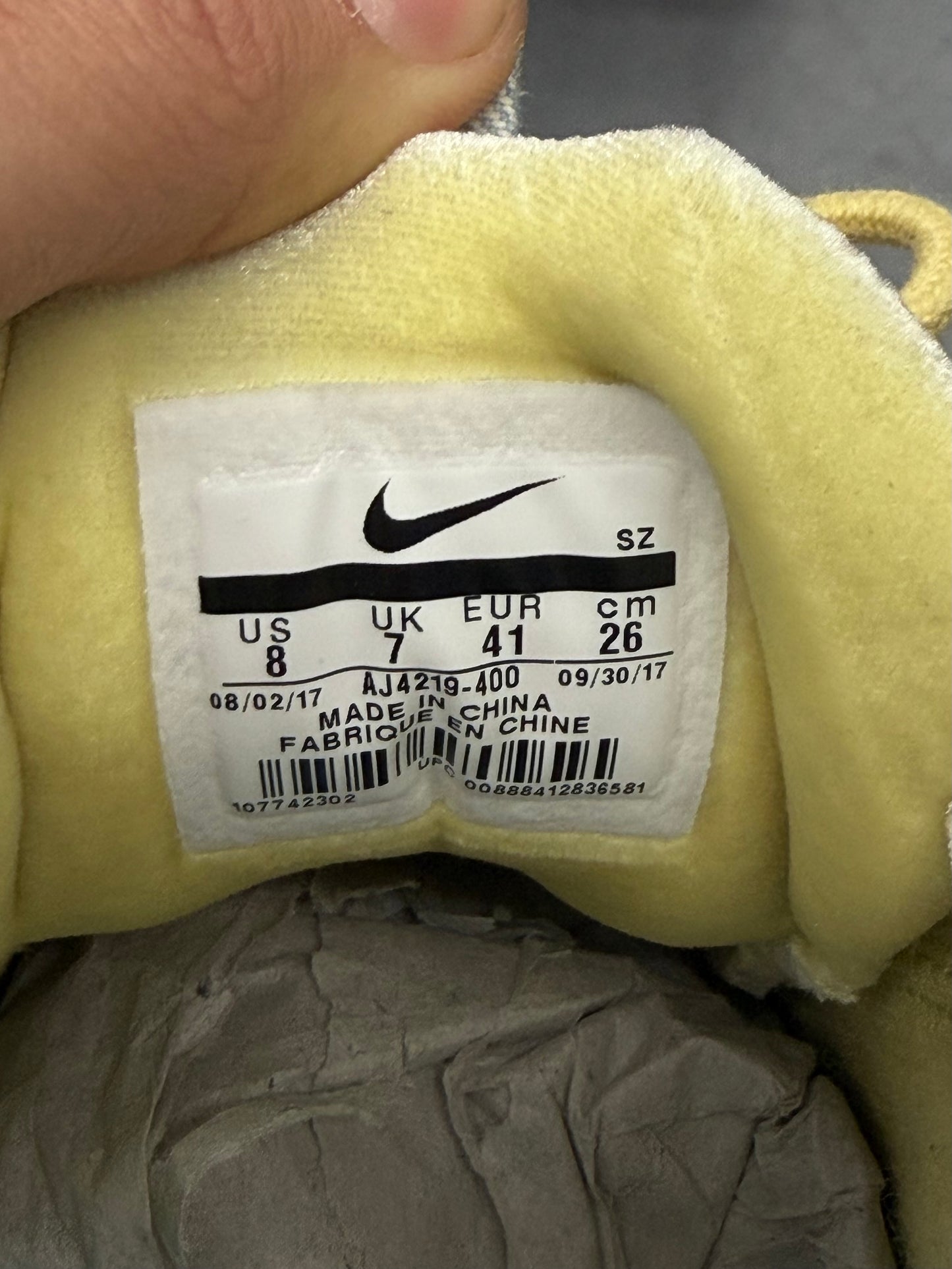 2017 NIKE AIR MAX 1/97 VF SEAN WOTHERSPOON (SIGNED PAIR)