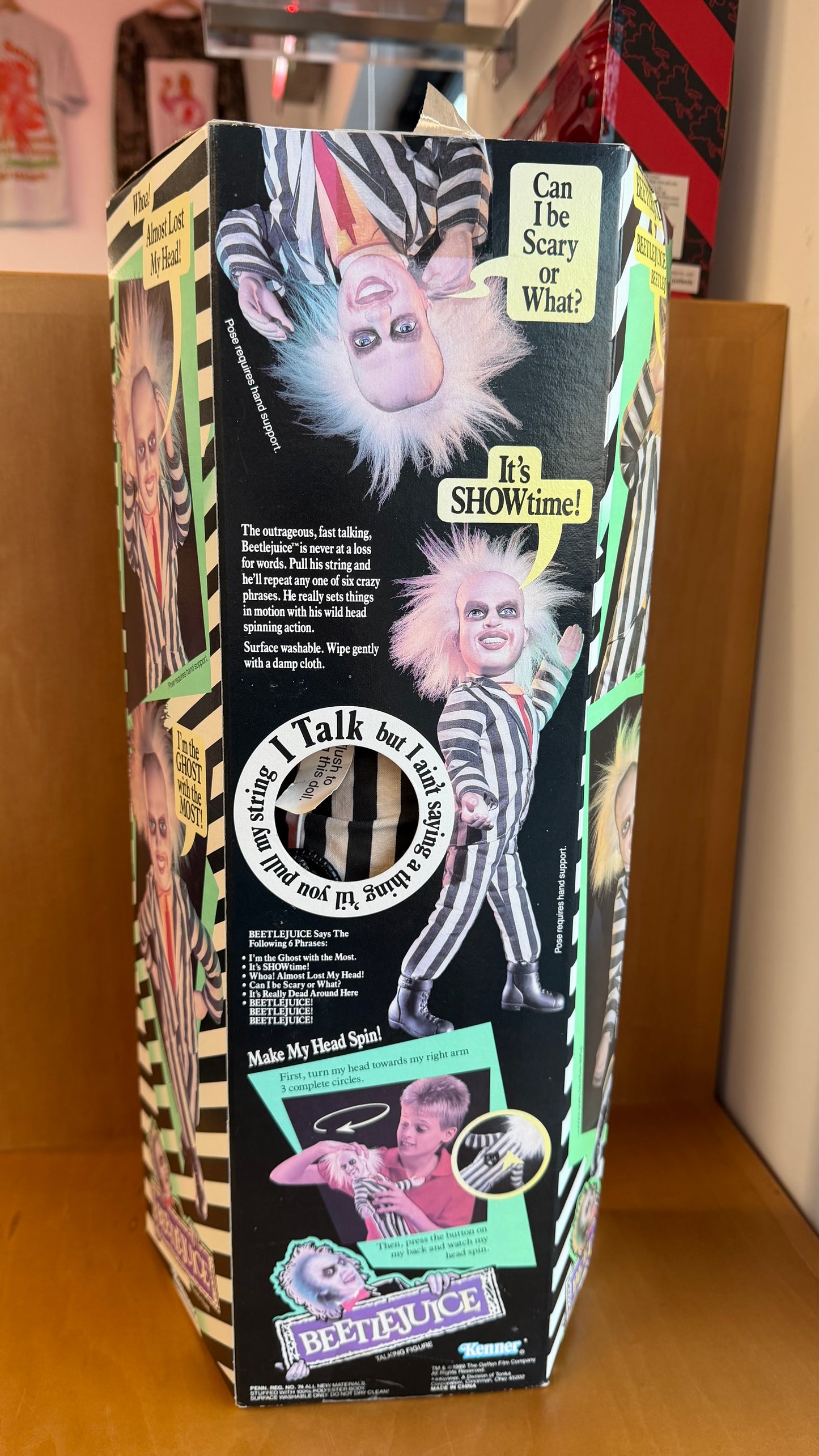 1989 BEETLEJUICE TALKING FIGURINE BY KENNER