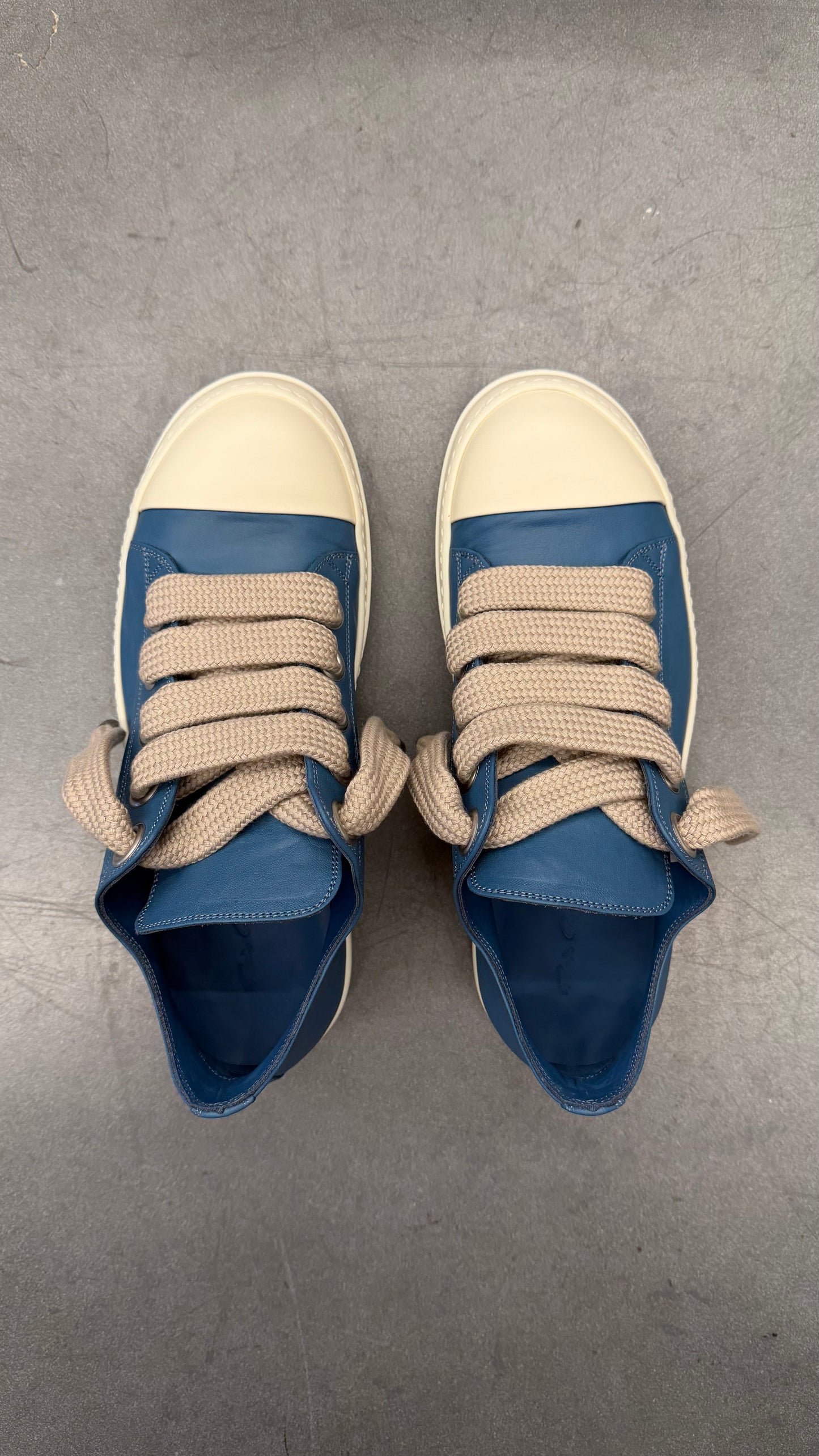 RICK OWENS JUMBOLACE LOW SNEAKS - NUBLU/MILK/MILK