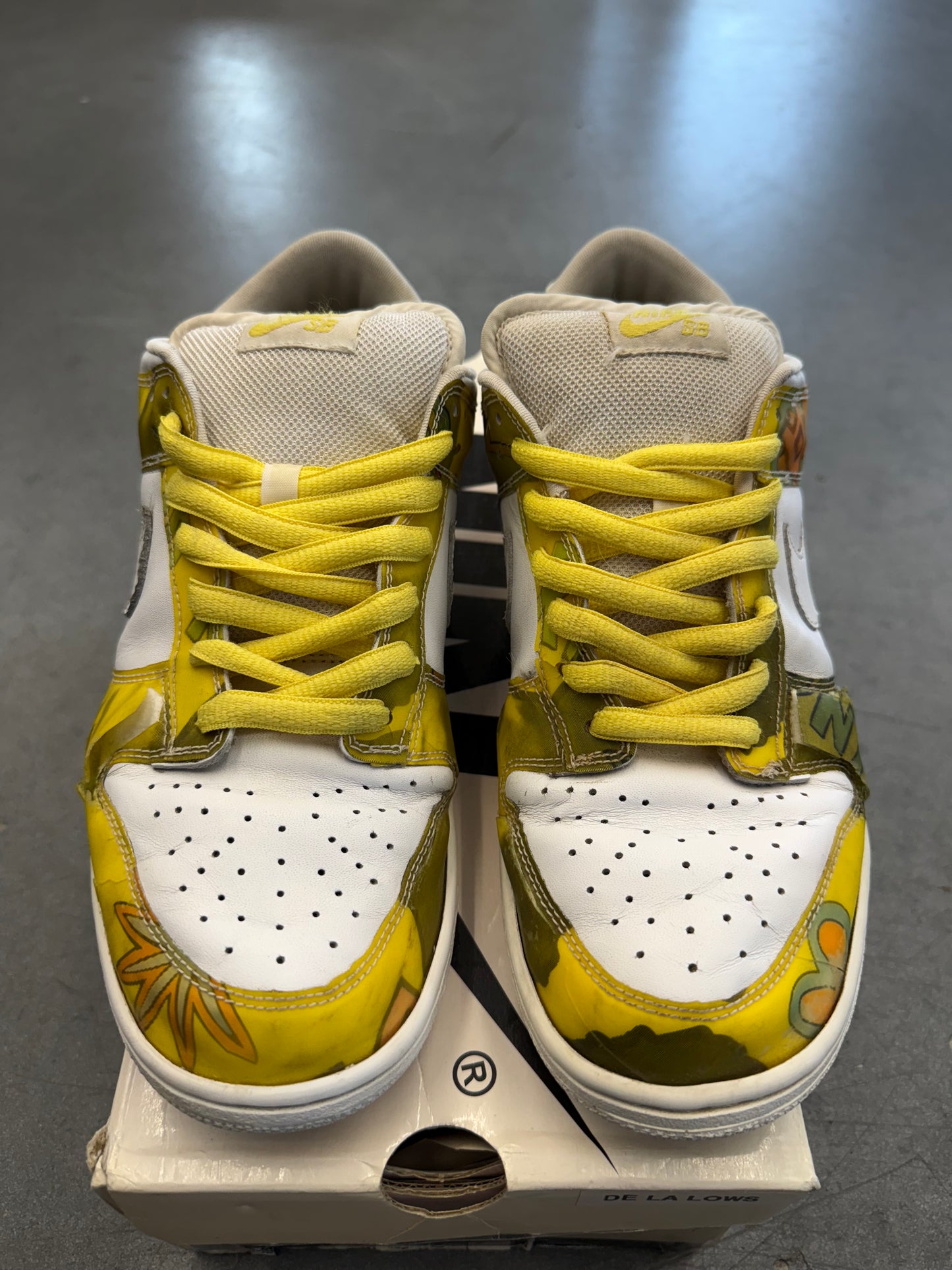 SIZE 9.5 NIKE SB DUNK LOW DE LA SOUL (2005) (PRE-OWNED WITH BOX)