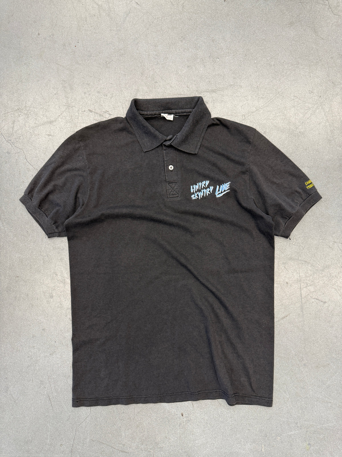 80'S LYNYRD SKYNYRD LIVE BLUE FONT POLO (STEDMAN TAG)