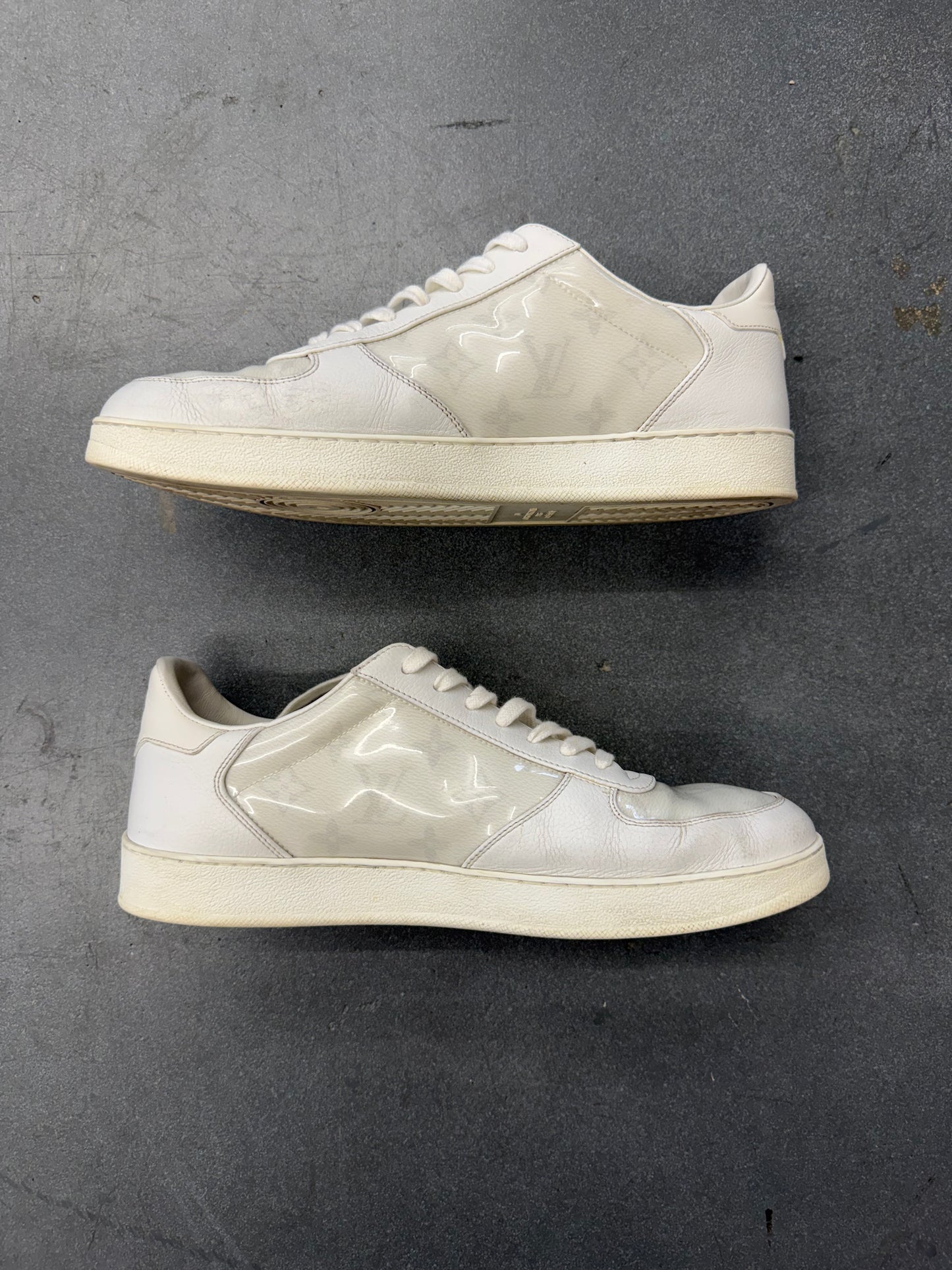 LOUIS VUITTON RIVOLI SNEAKER - WHITE