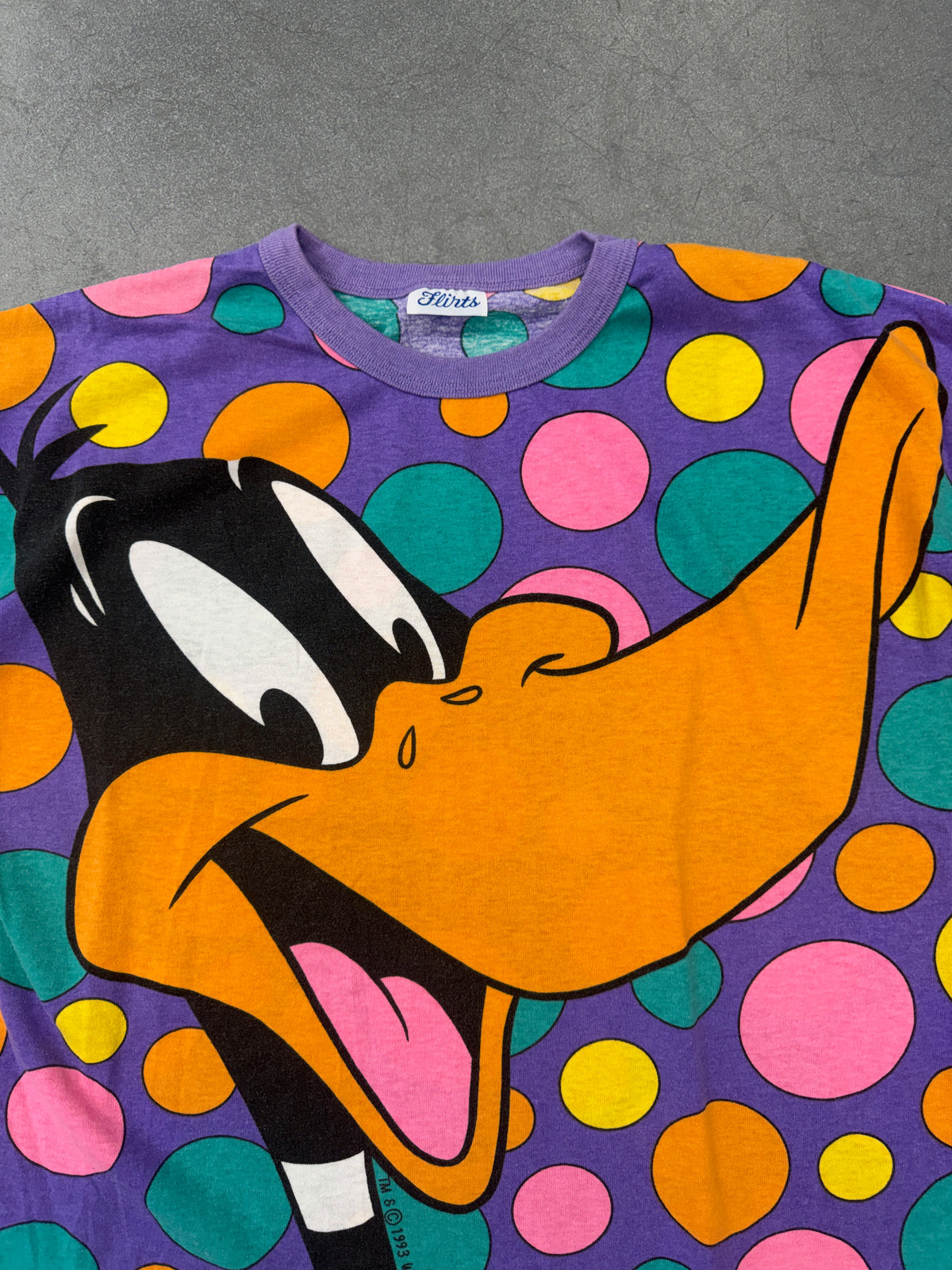 1993 DAFFY DUCK POLKA DOT AOP WARNER BROS TEE (FLIRTS TAG)