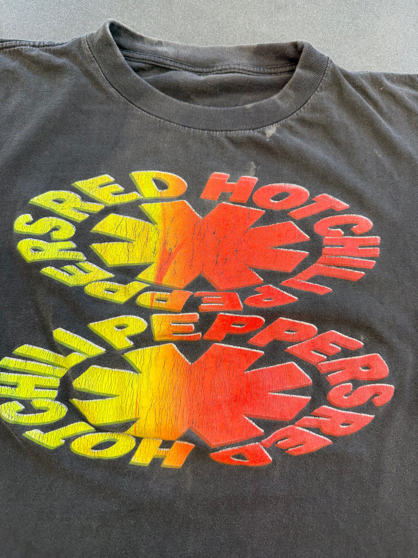 90'S RED HOT CHILI PEPPERS BOOTLEG YELLOW/RED DOUBLE LOGO TEE (PULLED TAG)