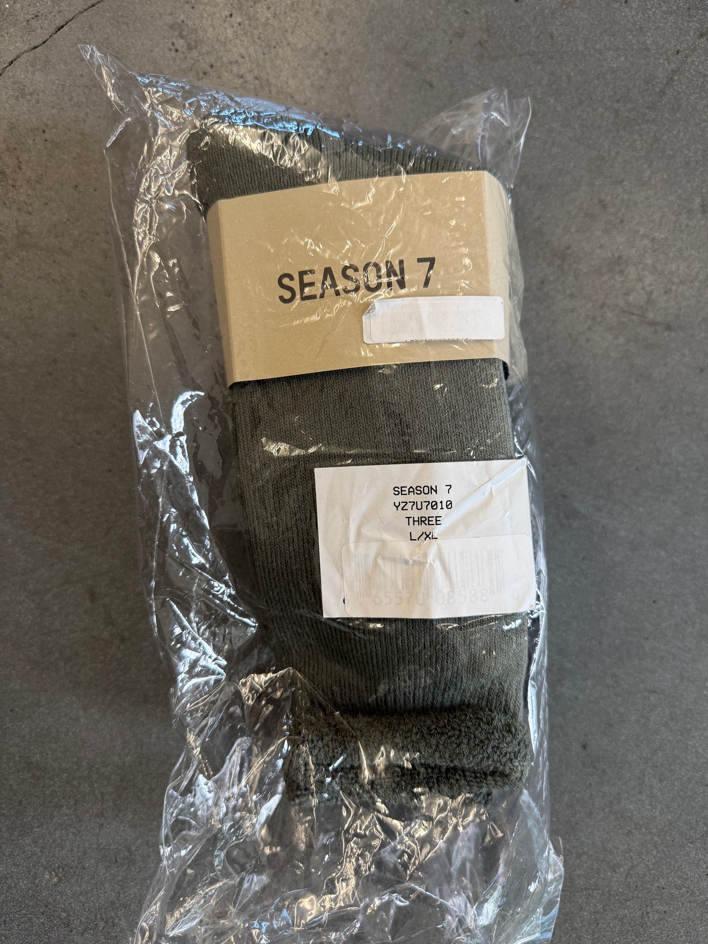YEEZY SEASON 7 BOUCLETTE SOCKS L/XL - COLOR THREE (SHADES OF GREEN) (NWT)