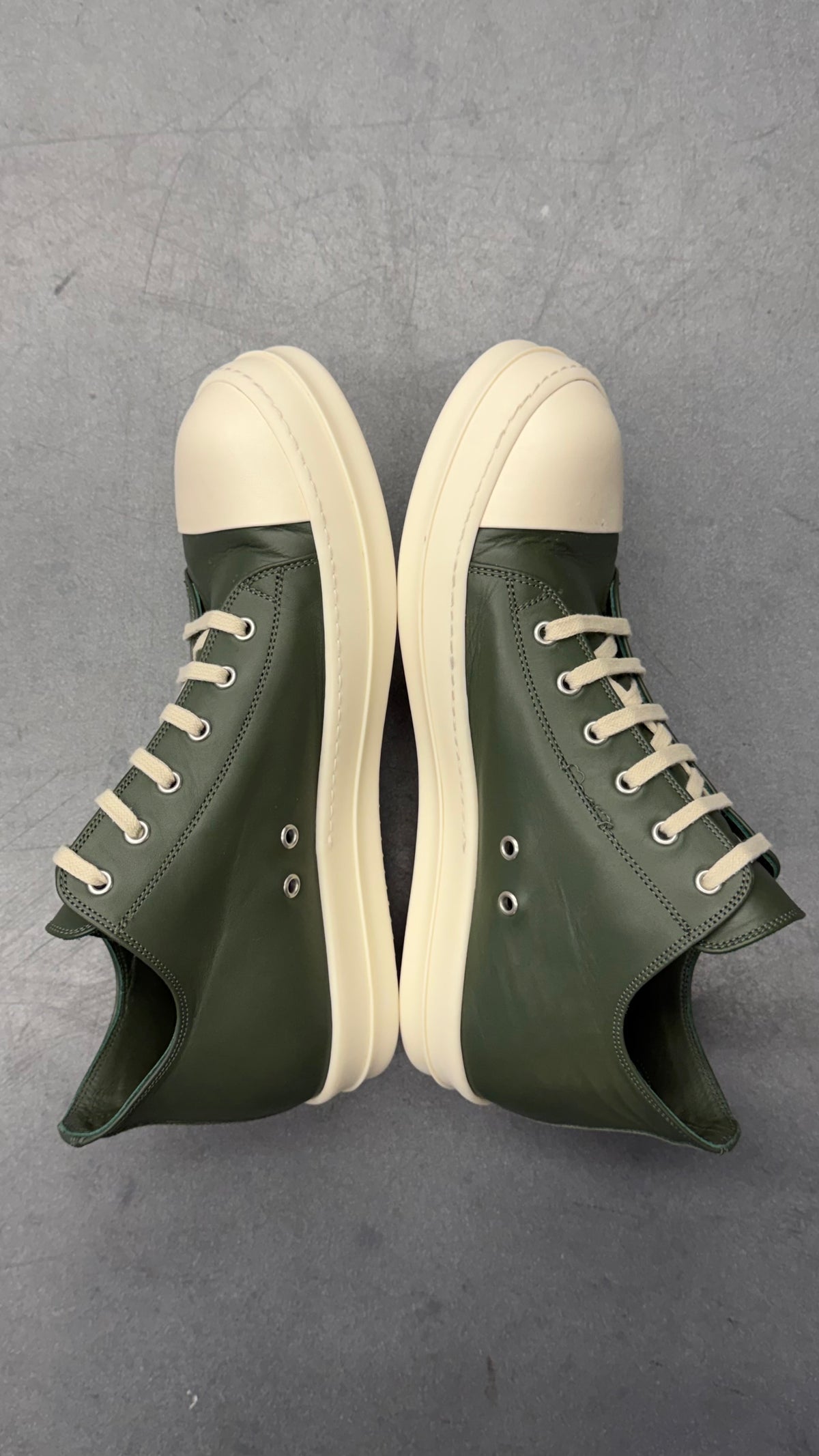 RICK OWENS LOW RAMONE LEATHER SNEAKERS - MOSS