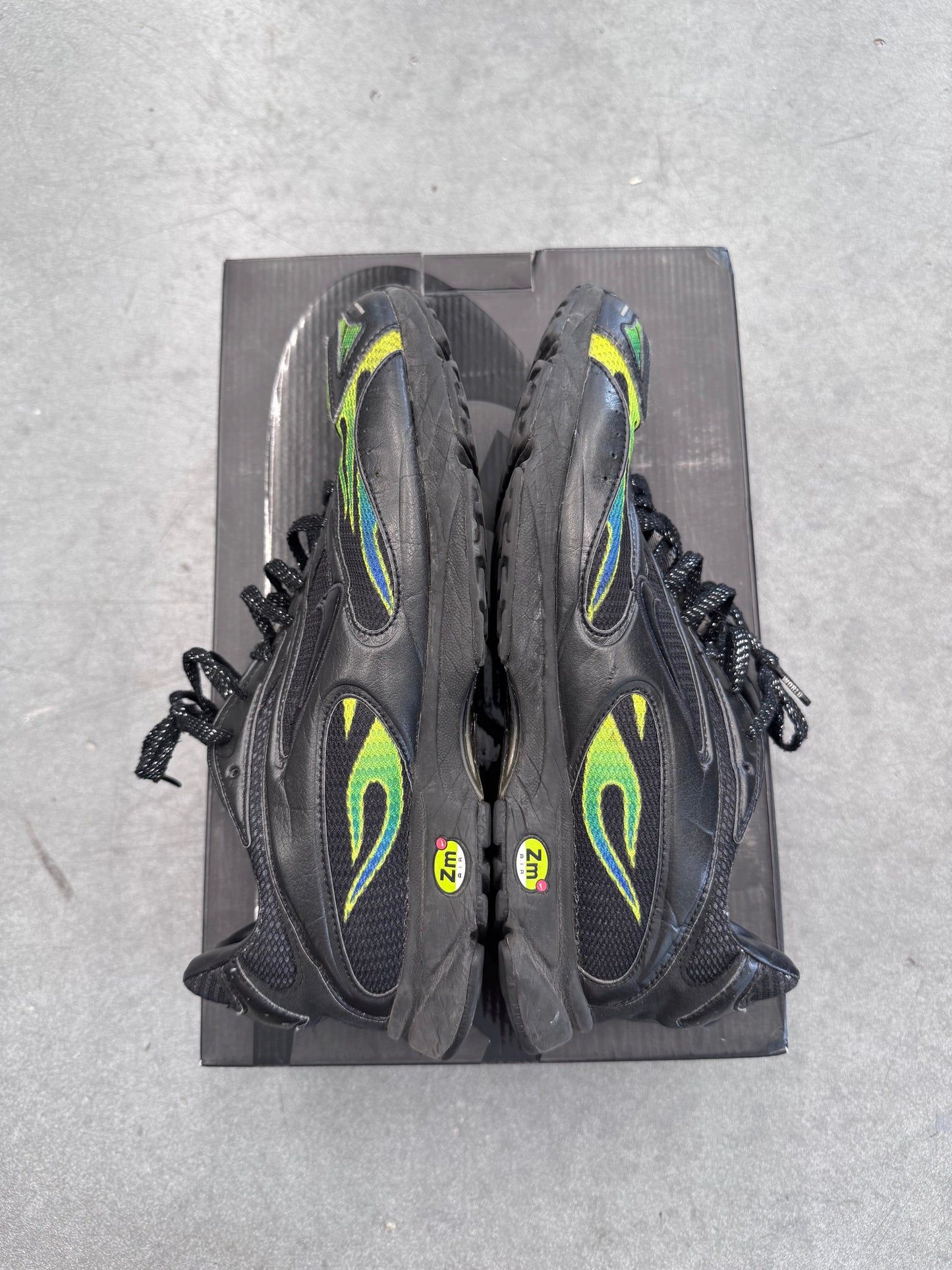 SIZE 10 SS18 NIKE ZOOM STREAK SPECTRUM PLUS SUPREME (PRE-OWNED WITH BOX) (CC)