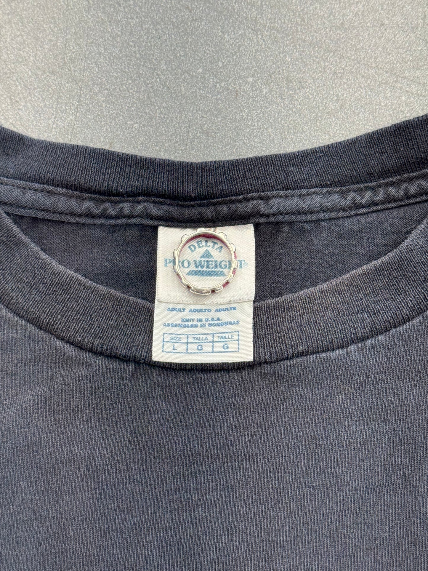 2006 NINTENDO DONKEY KONG TEE (DELTA PRO WEIGHT TAG)