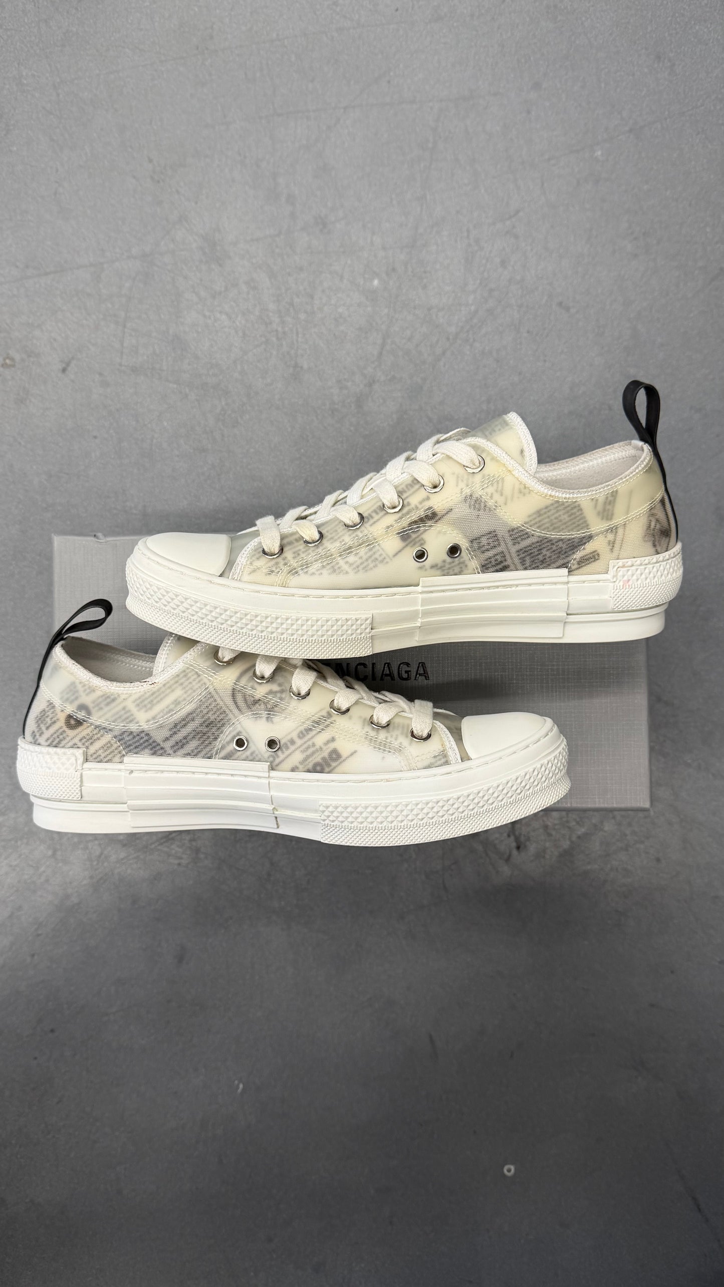 DIOR B23 LOW TOP DANIEL ARSHAM NEWSPAPER (EURO 40)