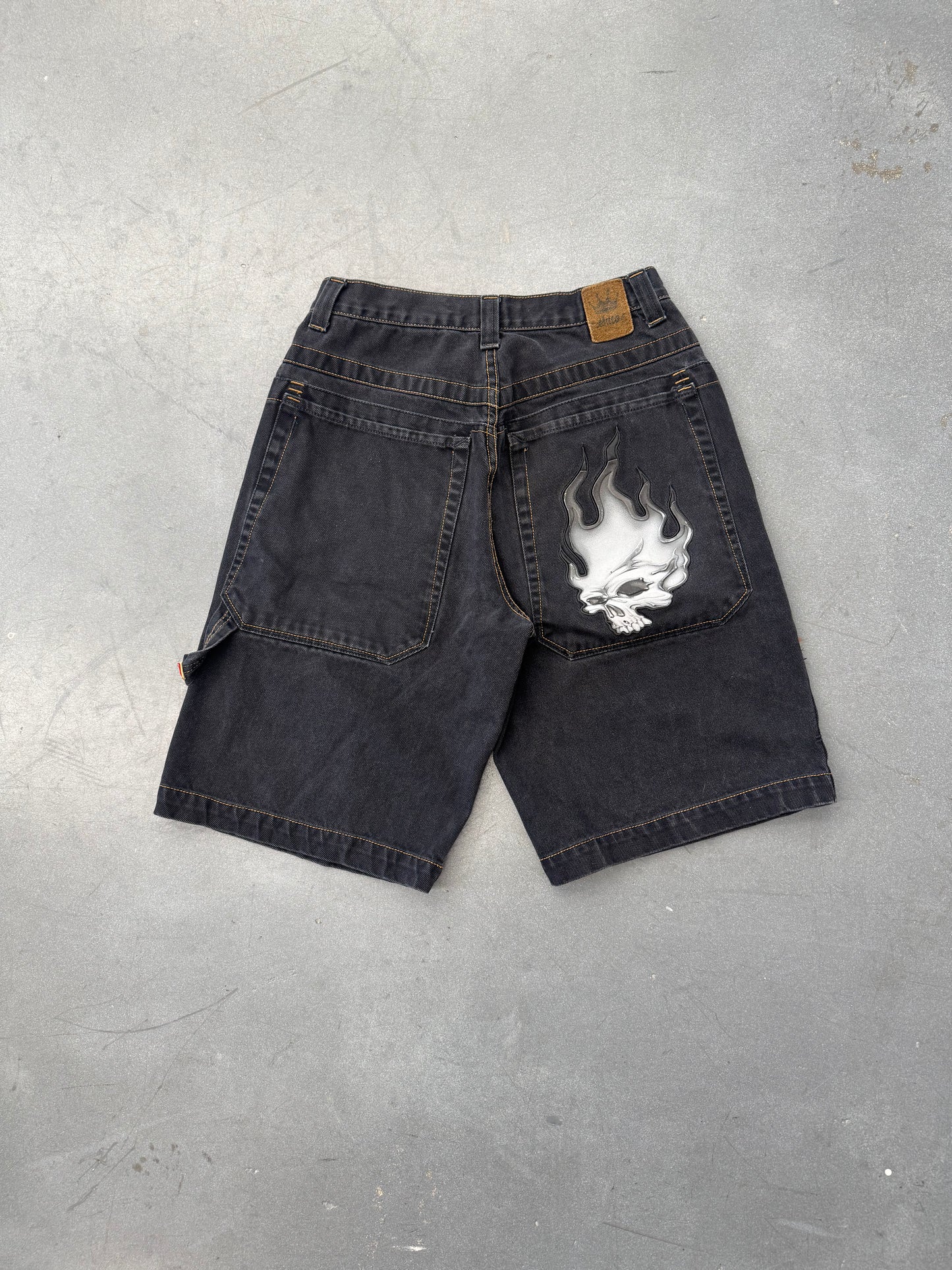Y2K JNCO FLAMING SKULL DENIM SHORTS