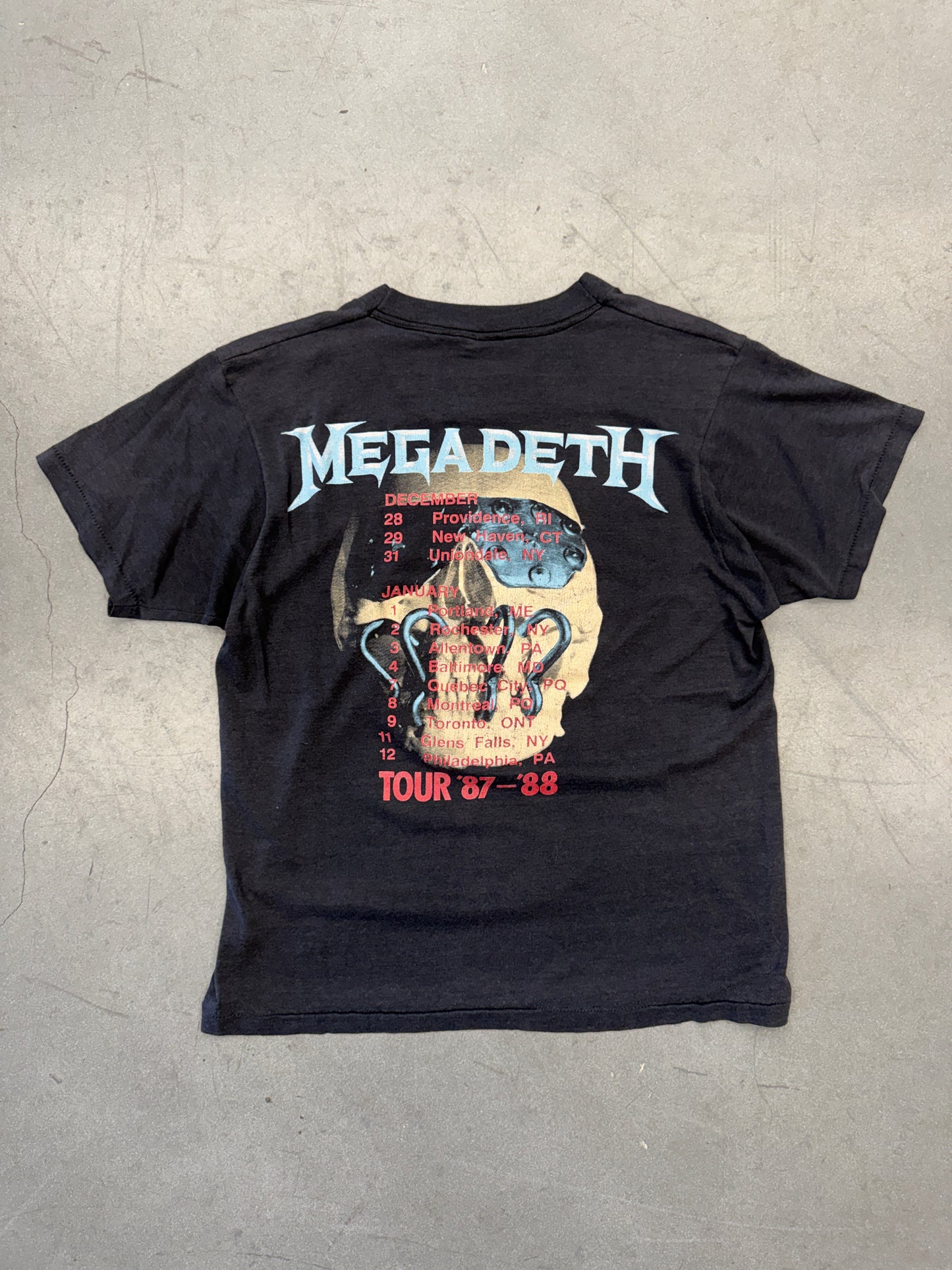 1988 MEGADETH "PEACE SELLS BUT WHO'S BUYING?" WORLD TOUR TEE  (CUT TAG)