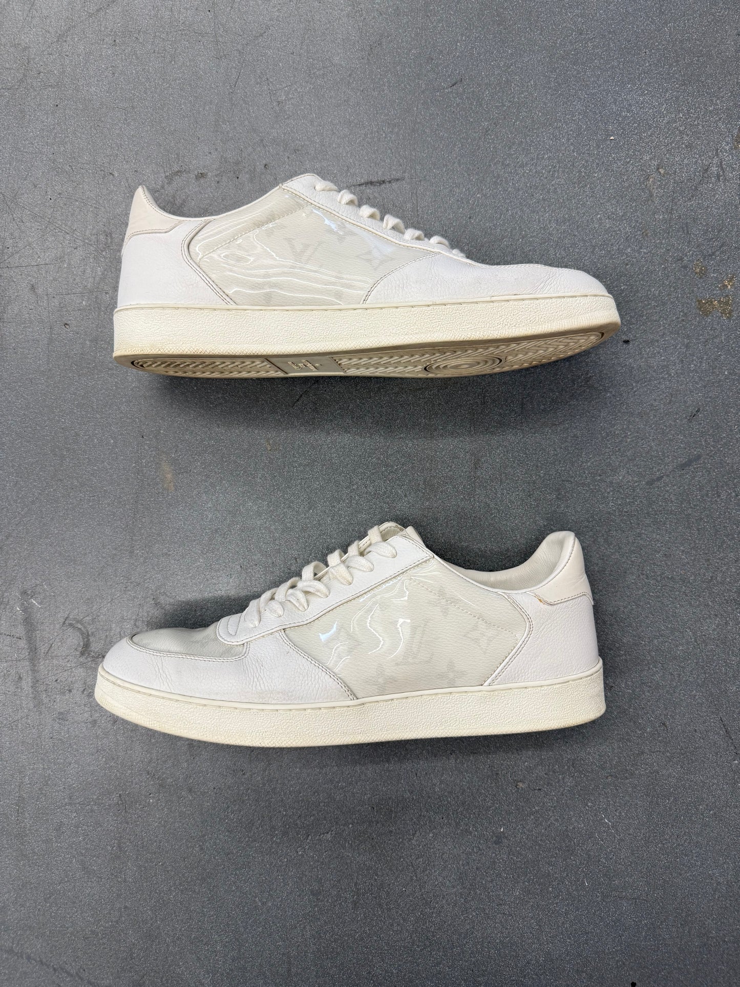 LOUIS VUITTON RIVOLI SNEAKER - WHITE
