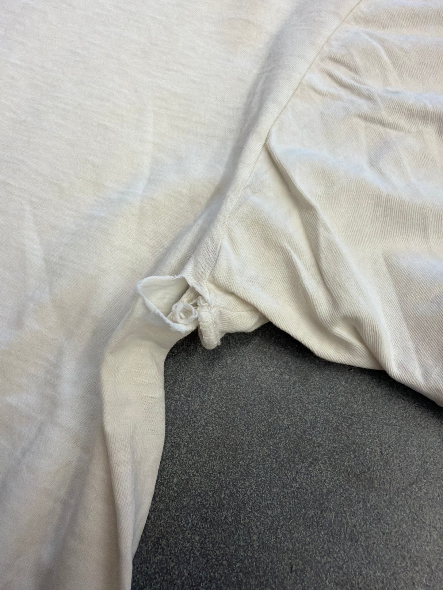 90S CERVEZA PILSER EL SABOR ORIGINAL DISTRESSED TEE (PULLED TAG)