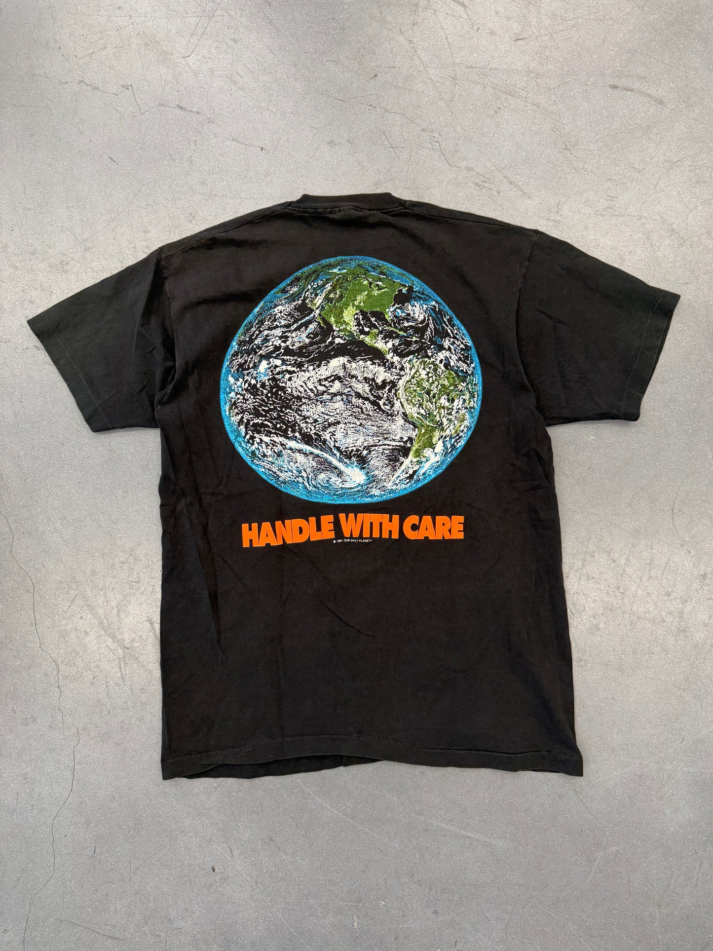 1991 OUR DAILY PLANET HANDLE WITH CARE TEE (FOTL TAG)