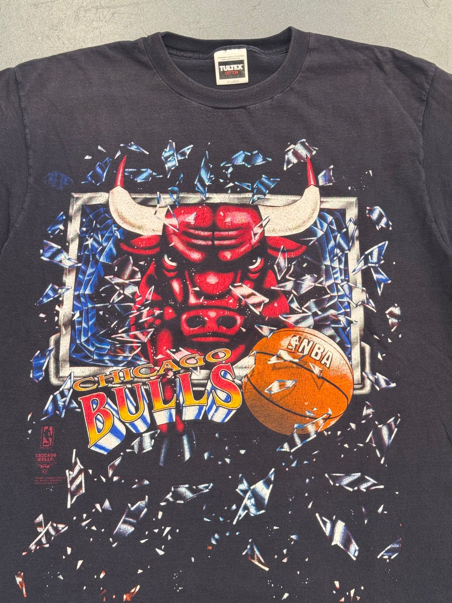1992 CHICAGO BULLS SHATTERED BACKBOARD TEE (TULTEX TAG)