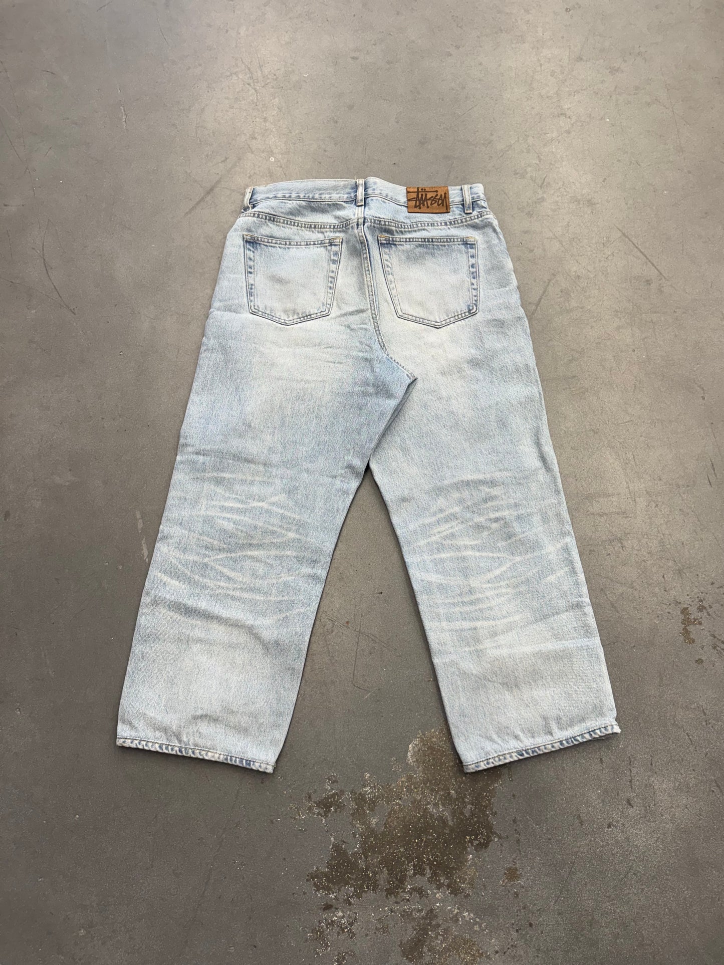 STUSSY "BIG OL" JEANS LIGHT WASH