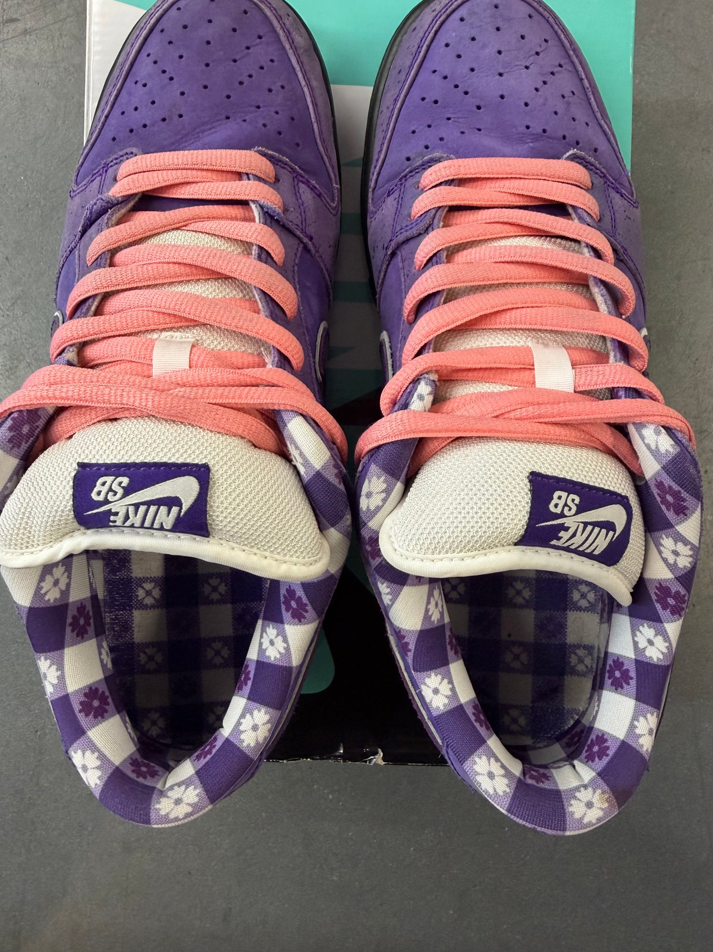 2018 SIZE 10 NIKE DUNK PURPLE LOBSTER (PRE-OWNED WITH BOX)