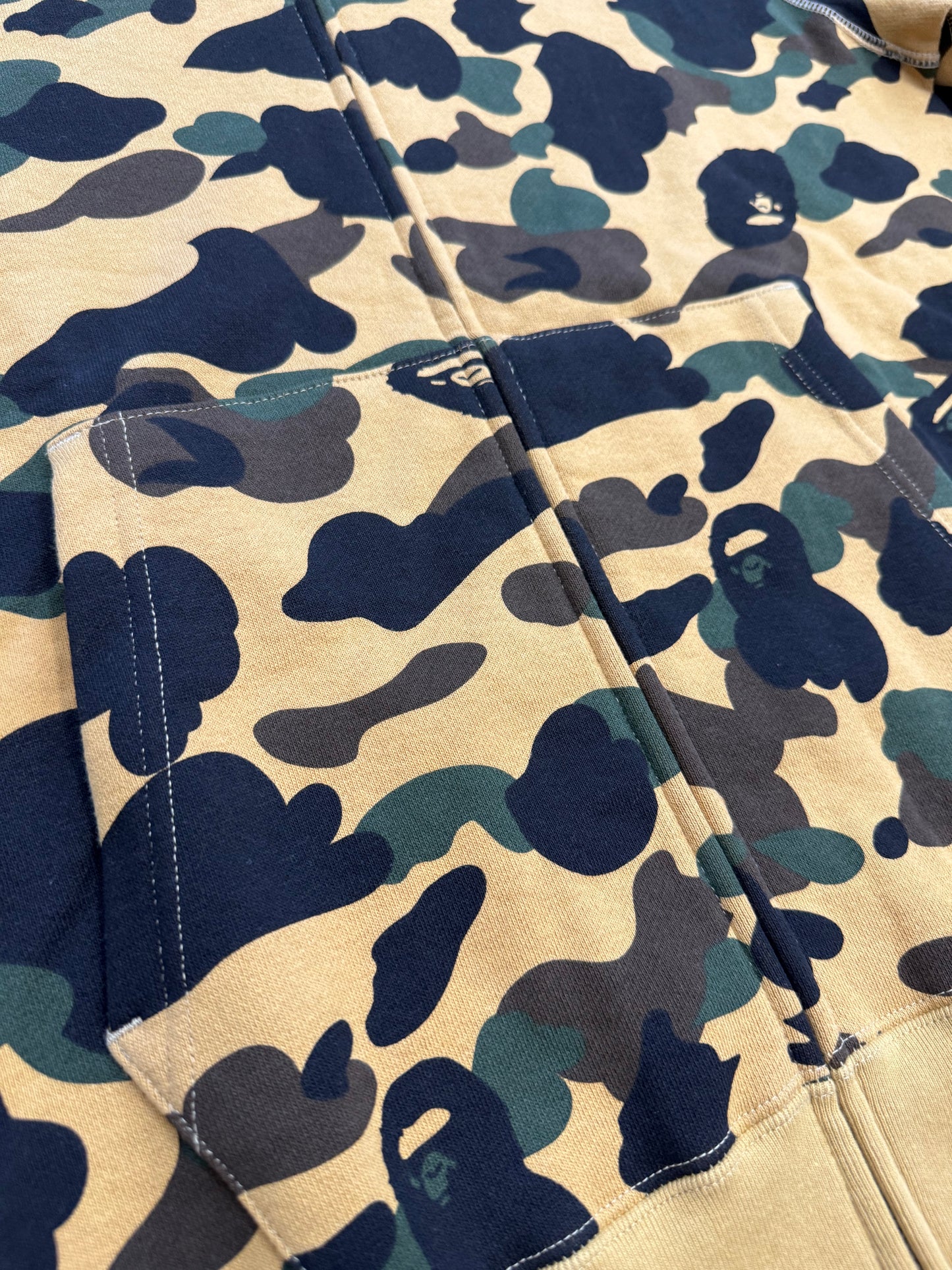 A BATHING APE BAPE 1ST CAMO SHARK FULL ZIP HOODIE - YELLOW (XL) (NWT)