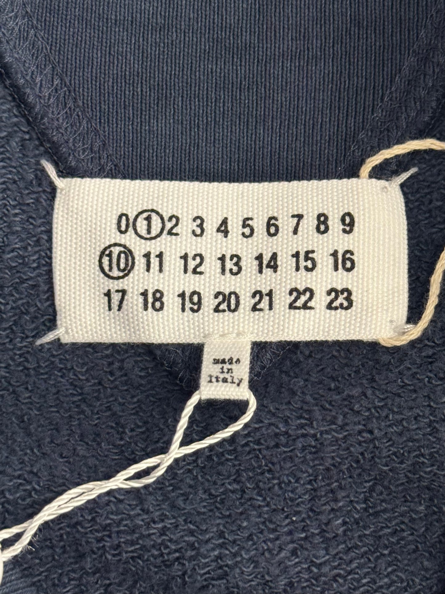 MAISON MARGIELA REVERSE LOGO STITCHED CREWNECK