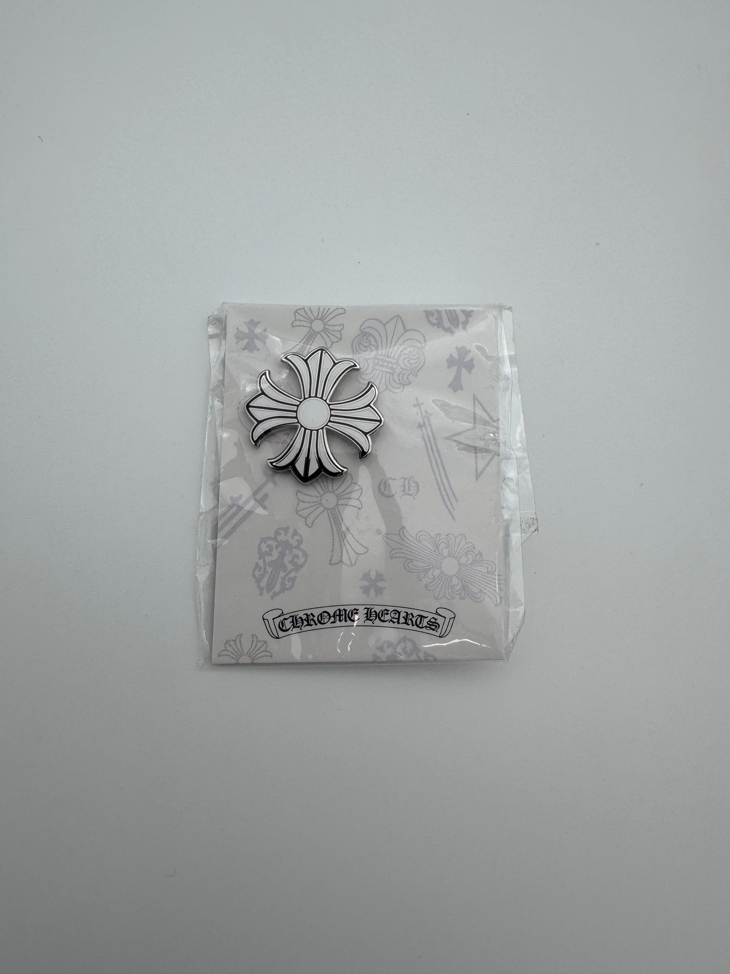 CHROME HEARTS PLUS PIN (NEW)