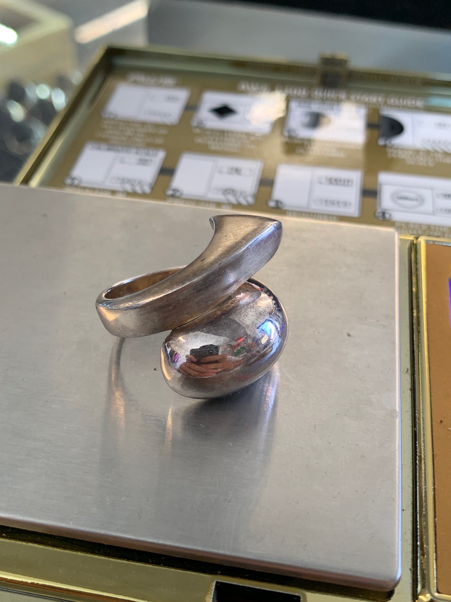 CURVED ABSTRACT SILVER RING (11.8 GRAMS)