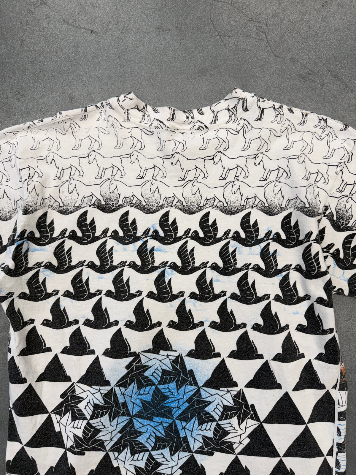 90S M.C. ESCHER ANIMALS AOP TEE (PULLED TAG)