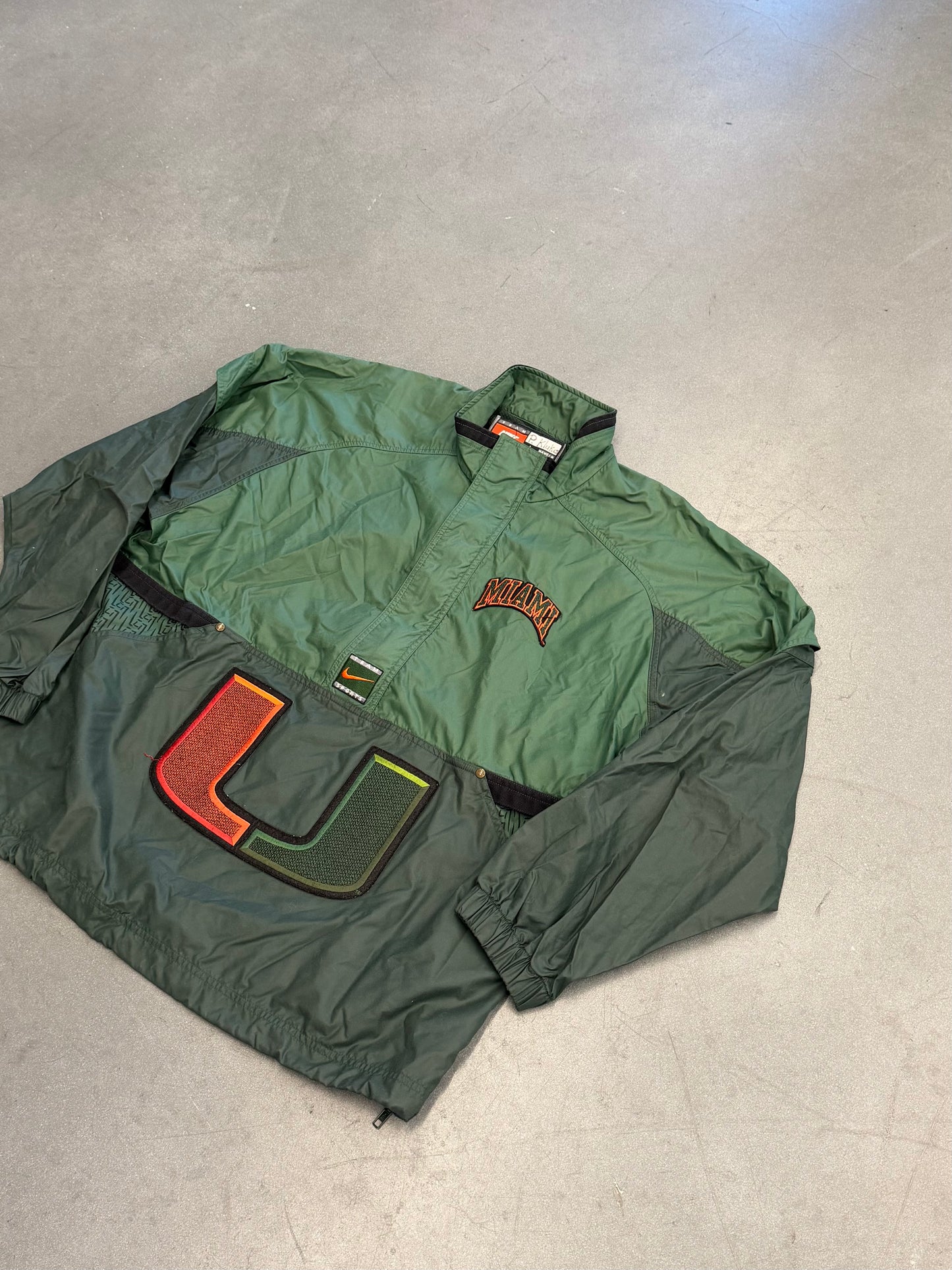 90S NIKE TEAM SPORTS UNIVERSITY OF MIAMI FOOTBALL HALF-ZIP WINDBREAKER JACKET