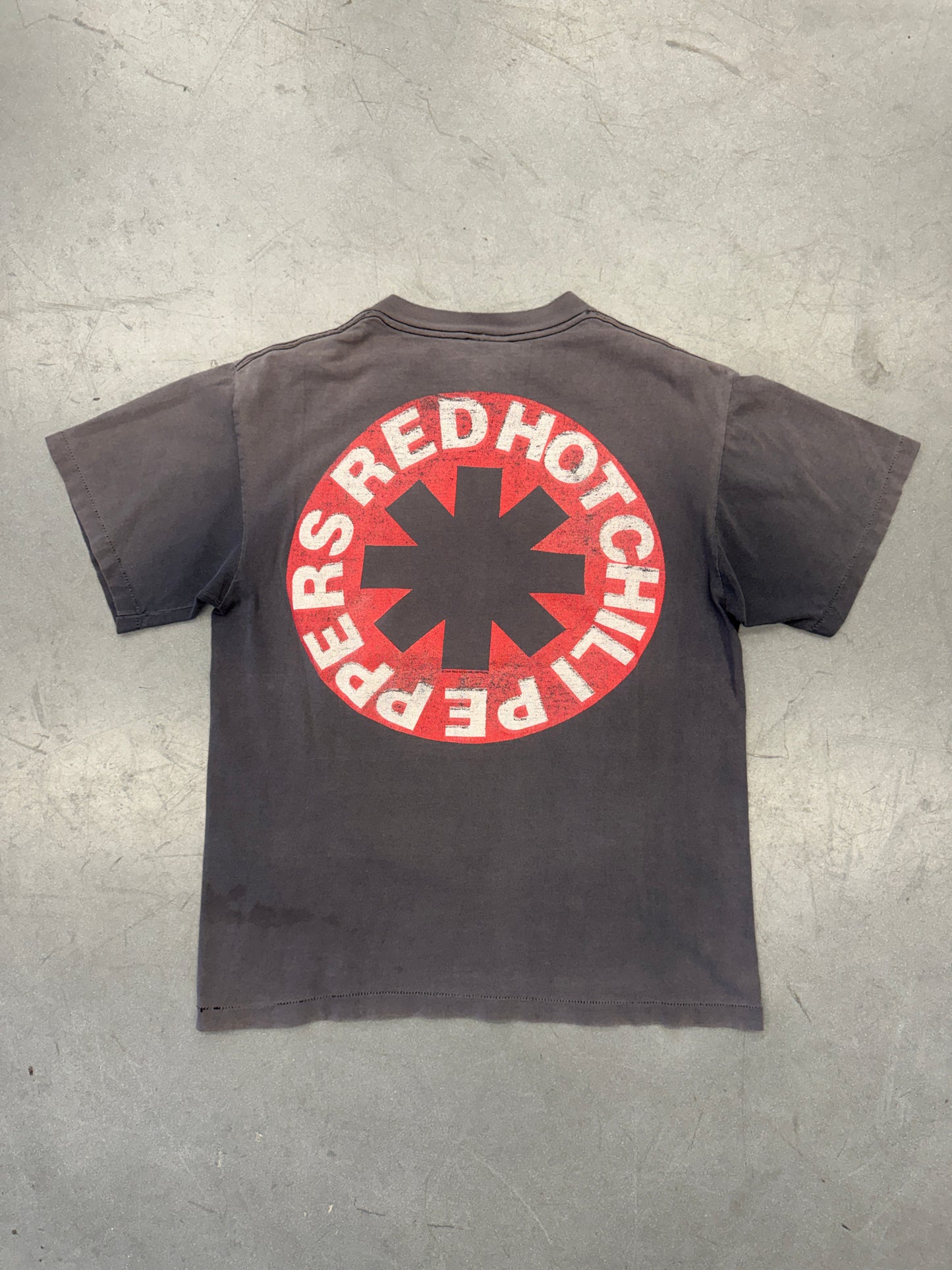 1992 RED HOT CHILI PEPPERS FRANK KOZIK TEE (GIANT TAG)
