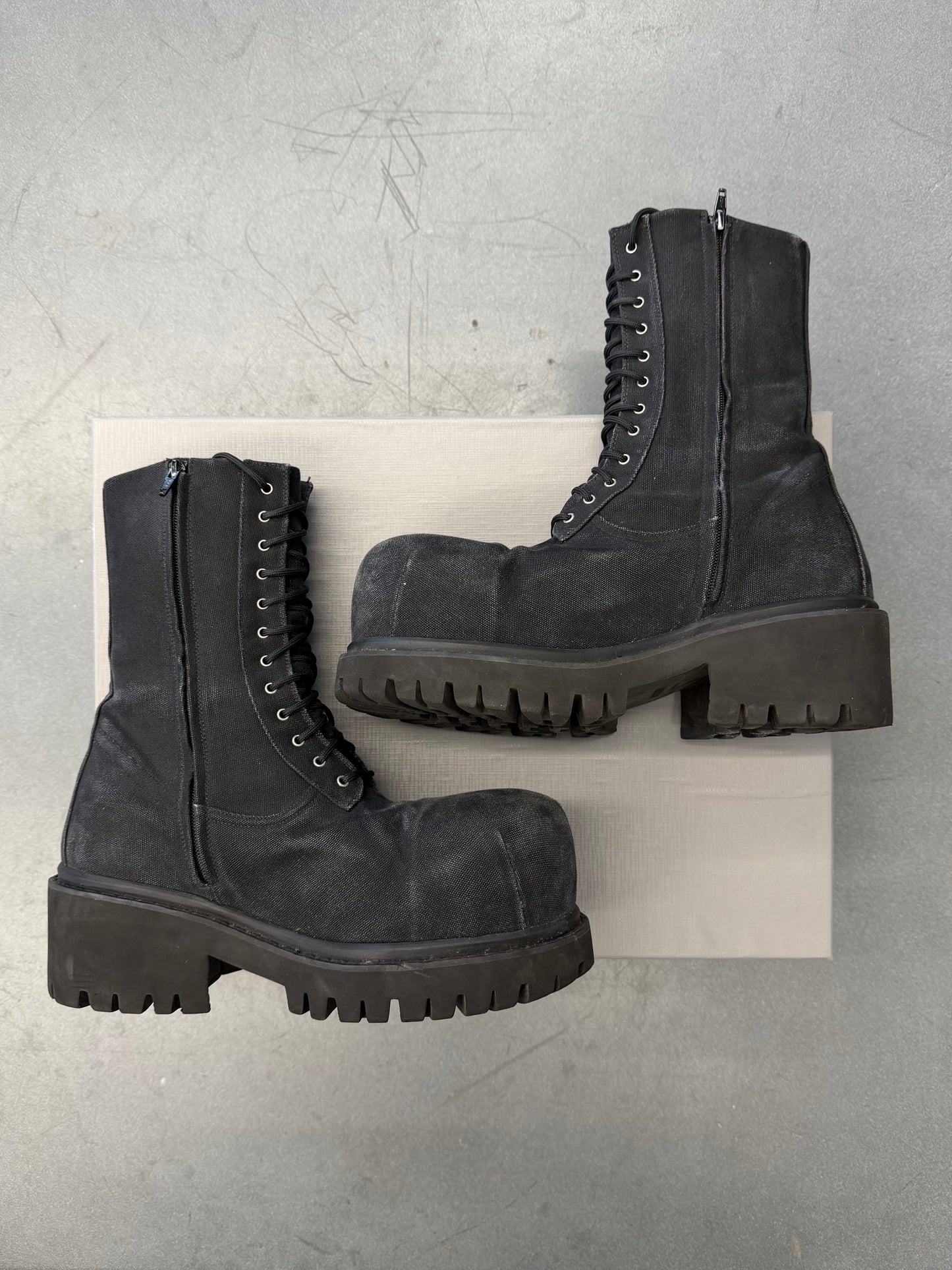 BALENCIAGA BLACK CANVAS STOMPER BOOTS (W/BOX)