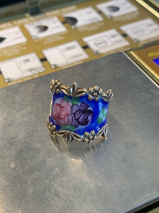 FLORAL ENAMEL SILVER RING (GOLD PLATED) (7.8 GRAMS)
