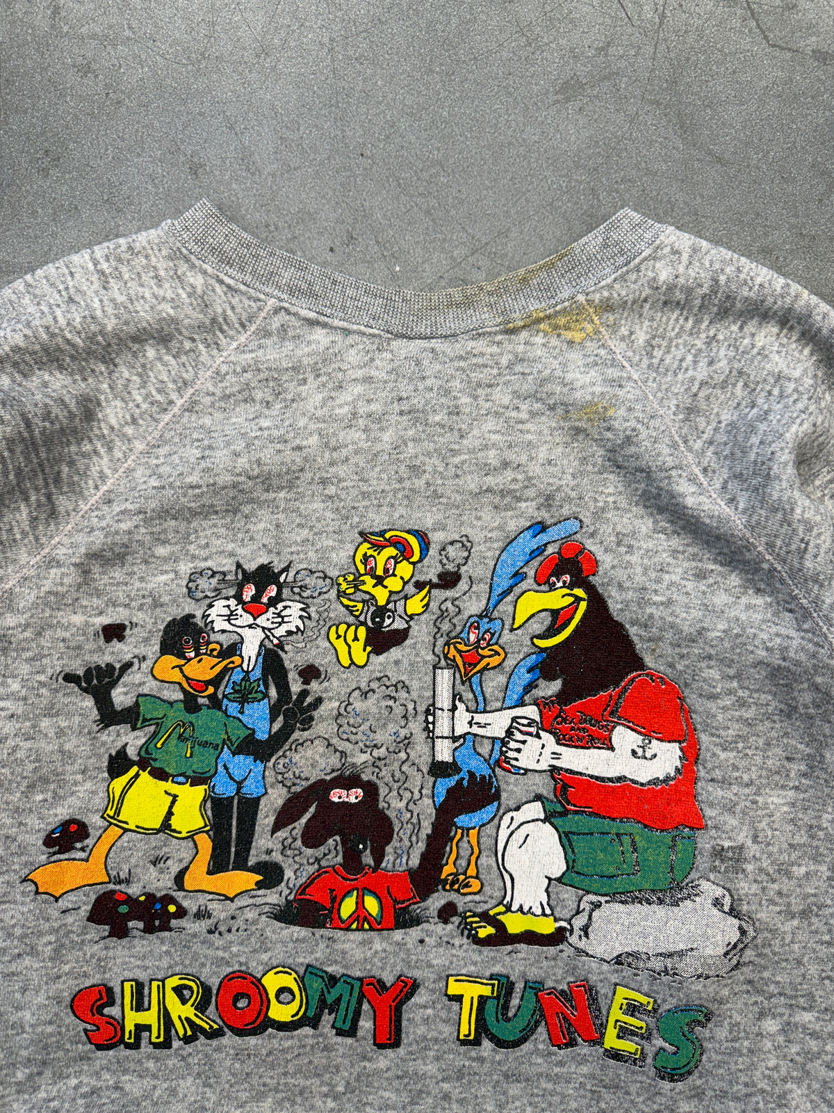 90'S TOKE UP DOC! SHROOMY TUNES CREWNECK (ULTRA-FLEECE 220 TAG)