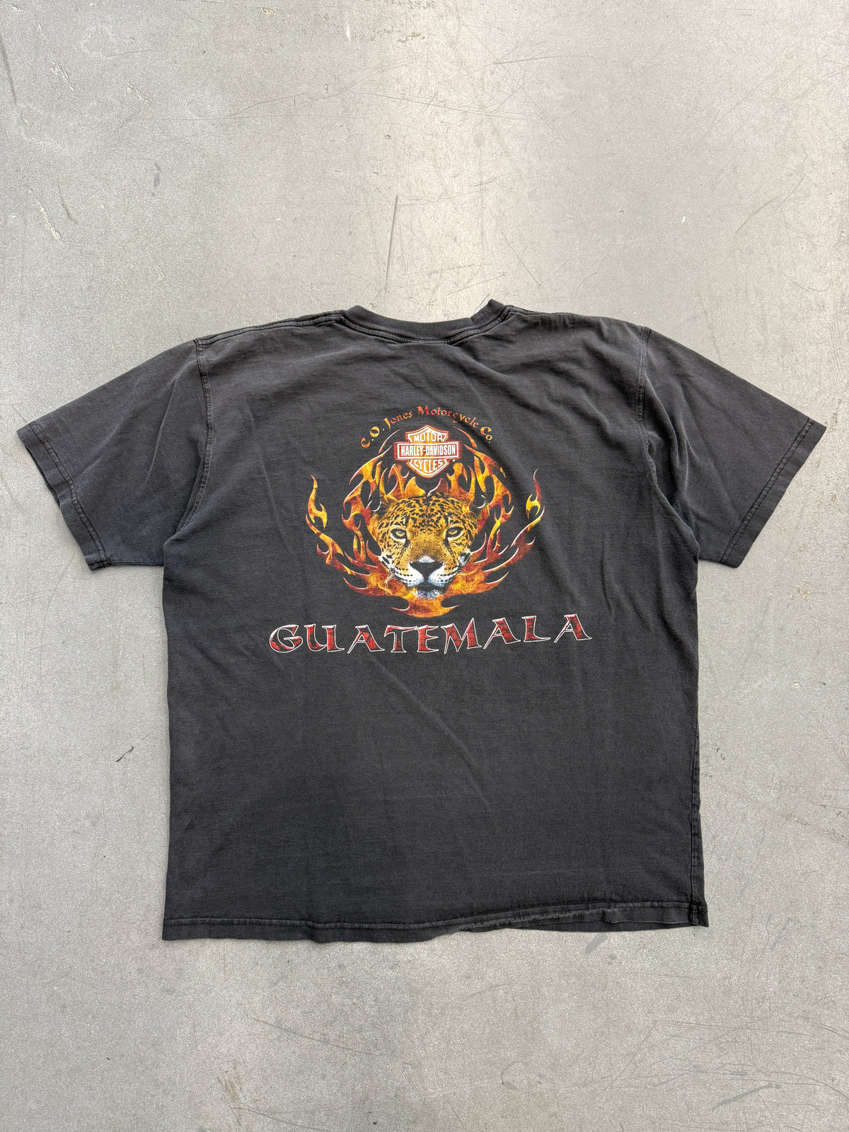 Y2K HARLEY-DAVIDSON MOTORCYCLES GUATEMALA CHEETAH TEE (HARLEY TAG)
