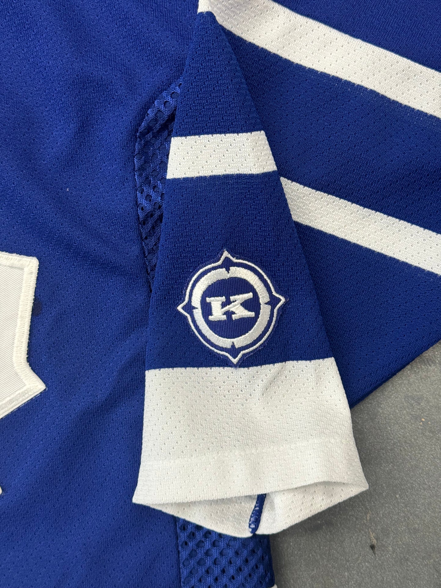 VINTAGE KOHO TORONTO MAPLE LEAFS YOUTH HOCKEY JERSEY (S/M)