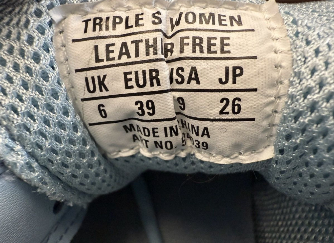 SIZE 39 BALENCIAGA TRIPLE S LIGHT BLUE (PRE-OWNED WITH BOX)