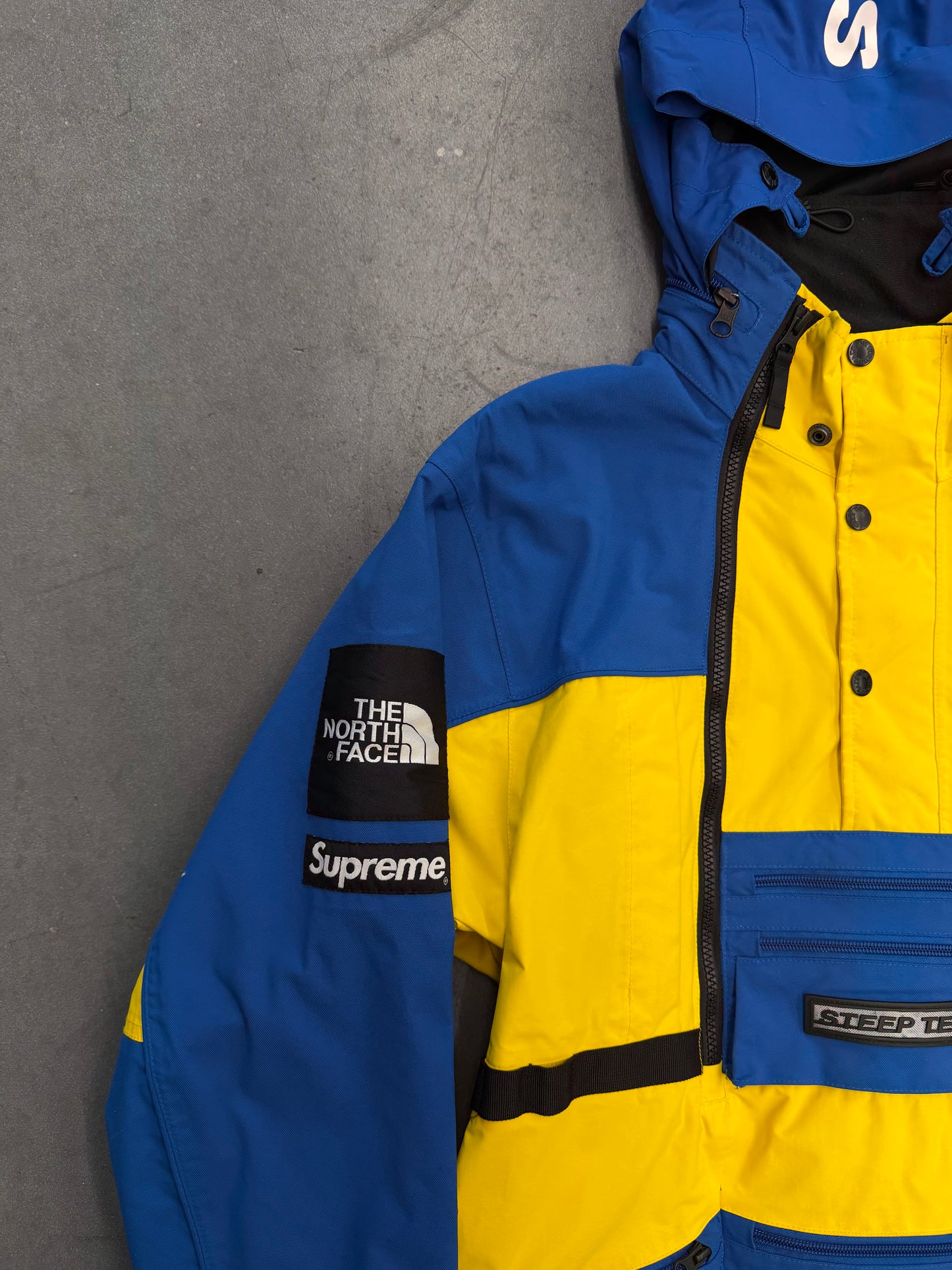 SS16 SUPREME THE NORTH FACE STEEP TECH HOODED JACKET - ROYAL