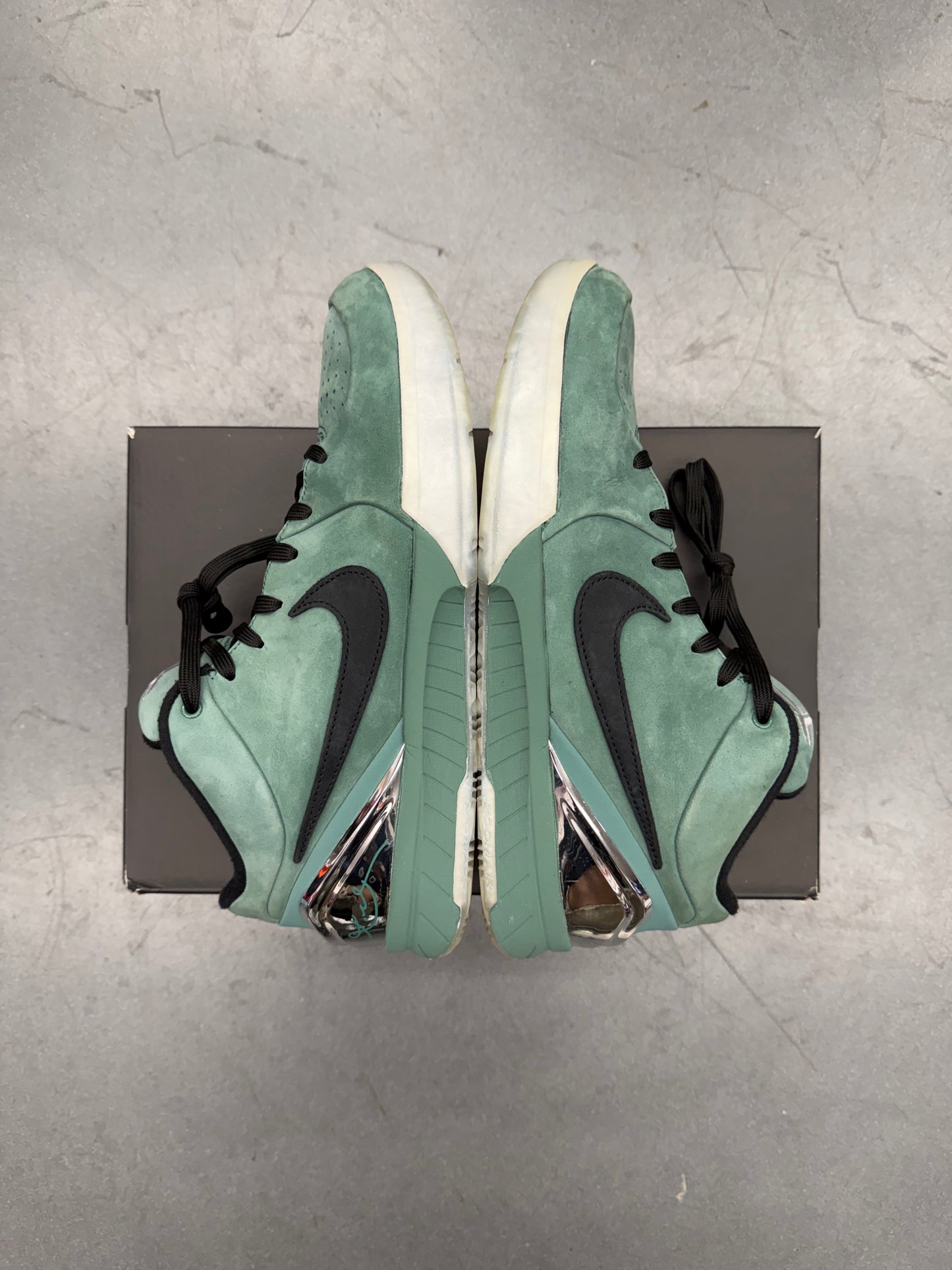 2024 NIKE KOBE 4 PROTRO "GIRL DAD" (W/BOX)