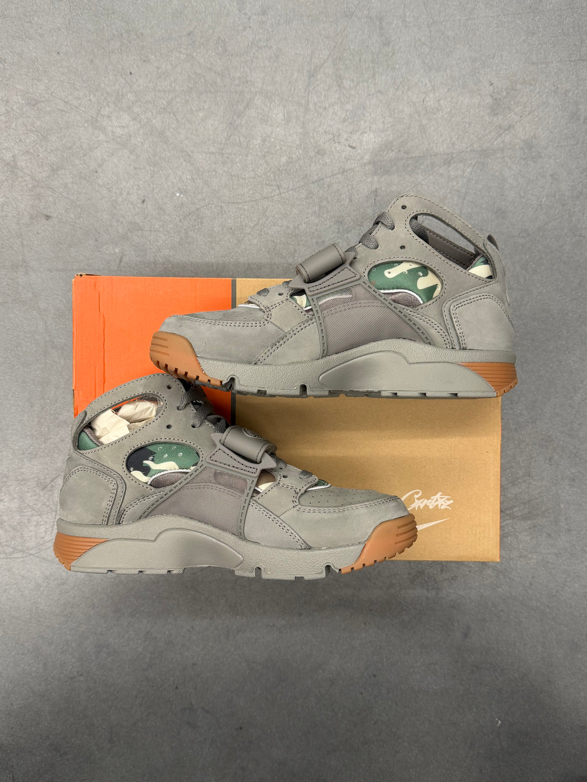 SIZE 7.5 CORTEIZ NIKE AIR TRAINER HUARACHE GULLY GREY (BRAND NEW WITH BOX)