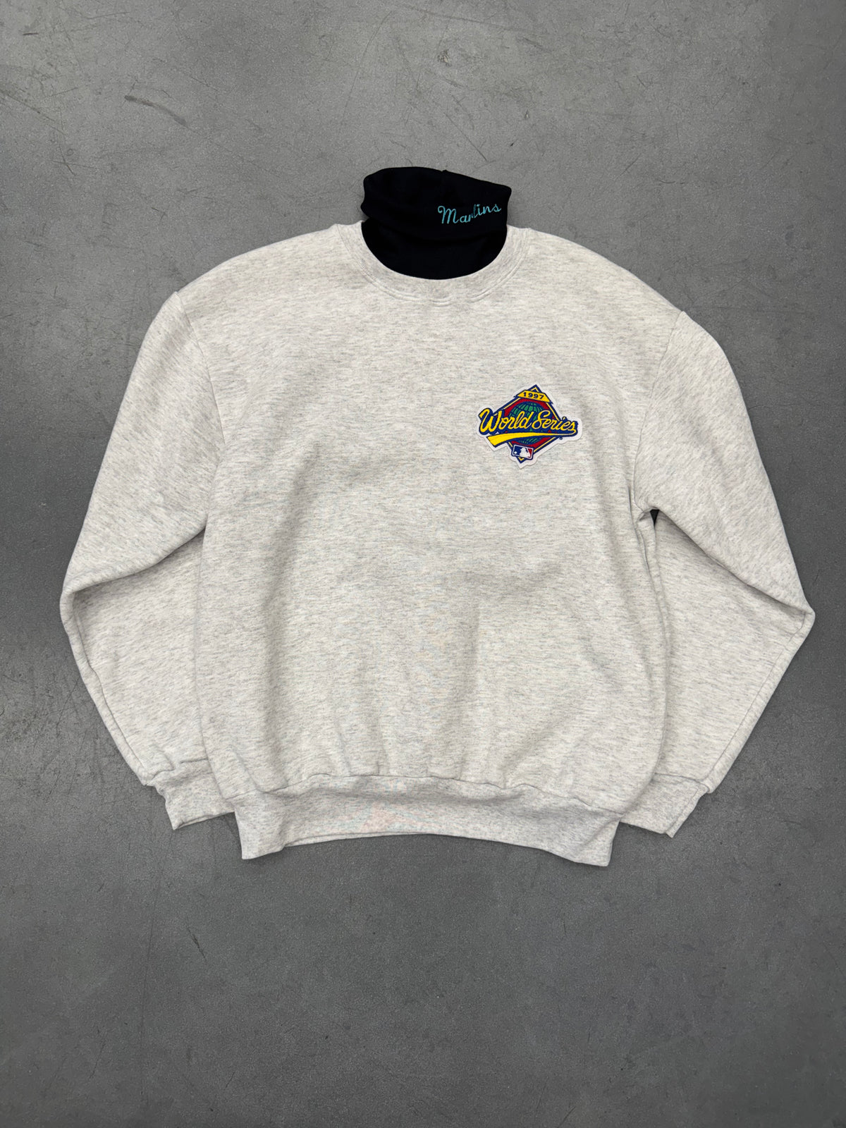 1997 WORLD SERIES FLORIDA MARLINS TURTLENECK CREWNECK (MAJESTIC TAG)