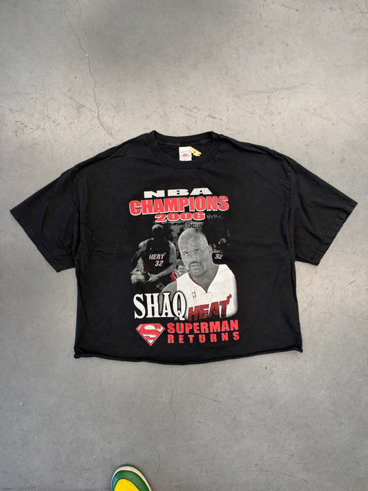 2006 NBA CHAMPIONS SHAQ SUPERMAN RETURNS PARKING LOT BOOTLEG CHOPPED TEE (TENNESSEE RIVER TAG)