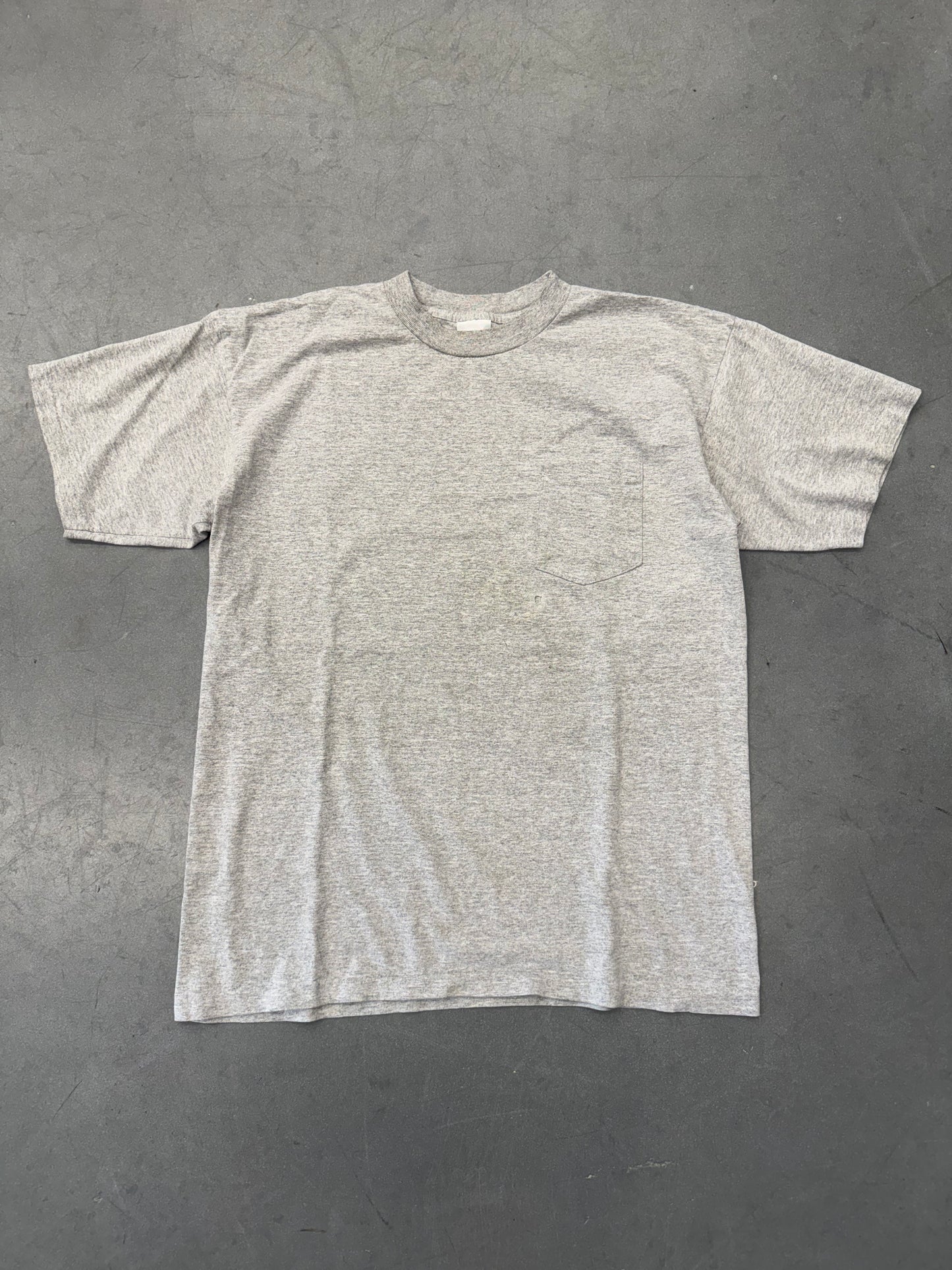 90'S MARLBORO VERTICAL SPELL-OUT POCKET TEE (FADED TAG)