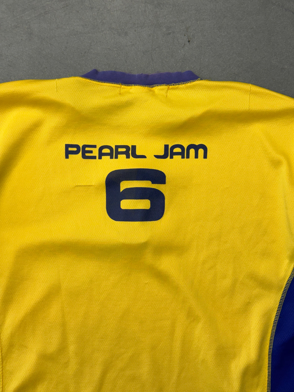 2000 PEARL JAM #6 SOCCER TOUR JERSEY