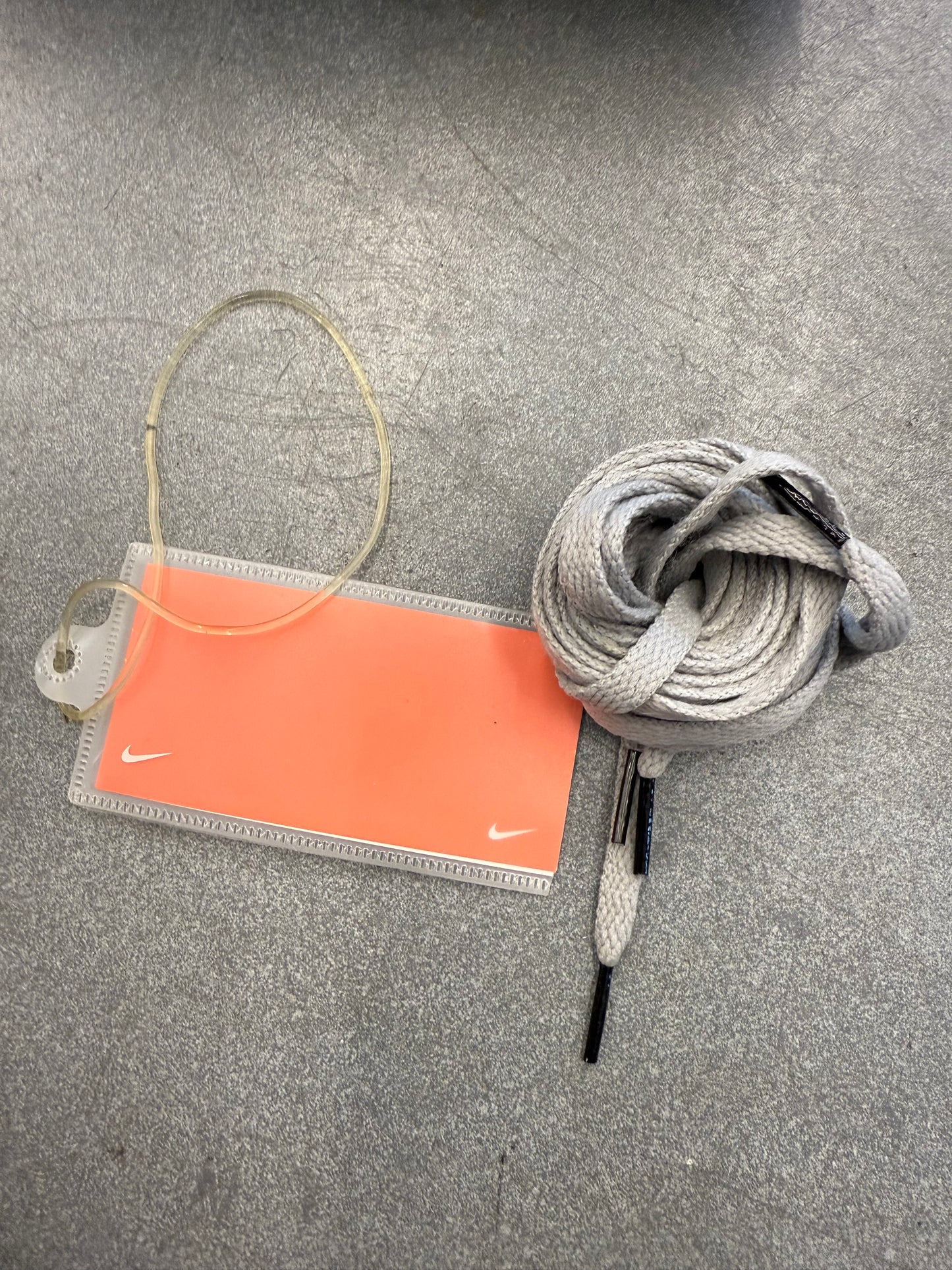 2004 SIZE 7.5 NIKE DUNK HIGH X PHARRELL WILLIAMS N.E.R.D. (PRE-OWNED WITH BOX)