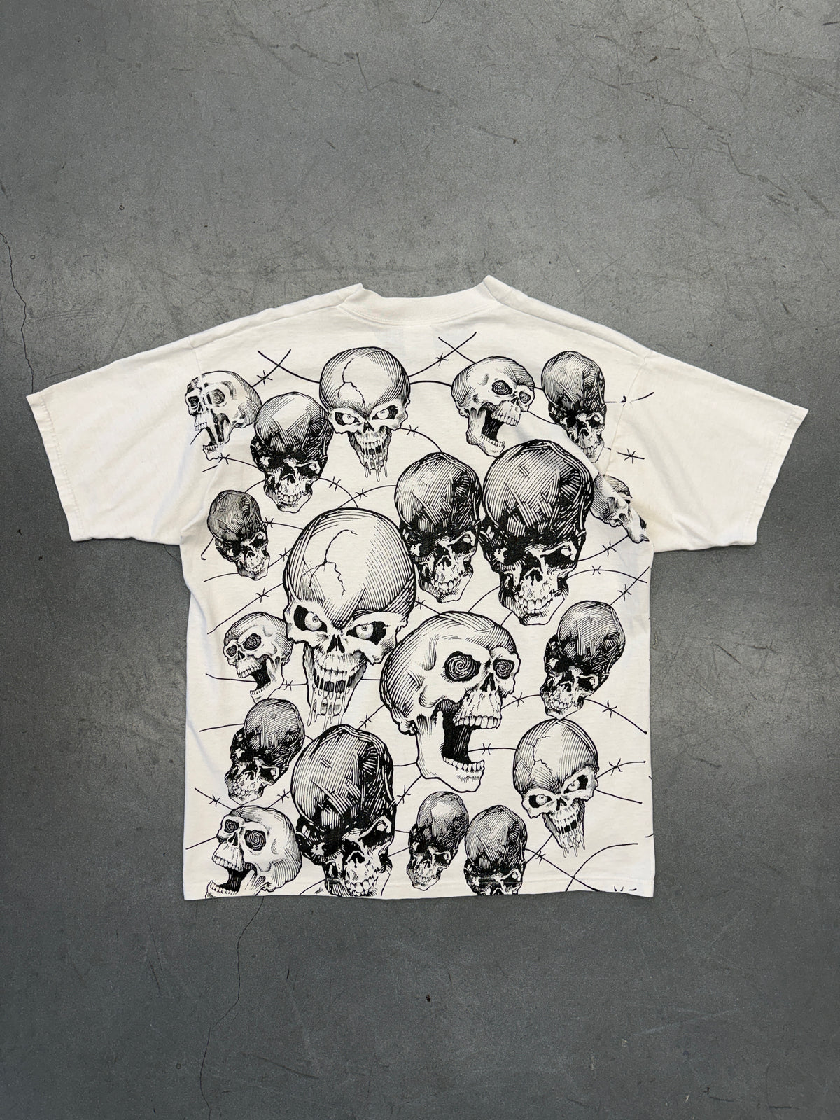 90'S SKULLS AOP TEE (FOTL BEST TAG)