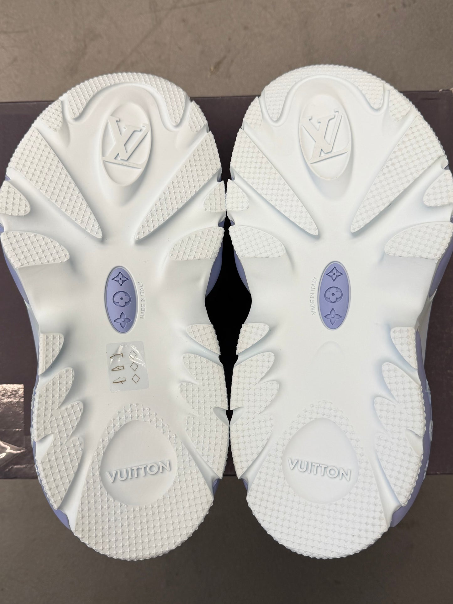 LOUIS VUITTON SHARK CLOG - LIGHT BLUE (W/ BOX)