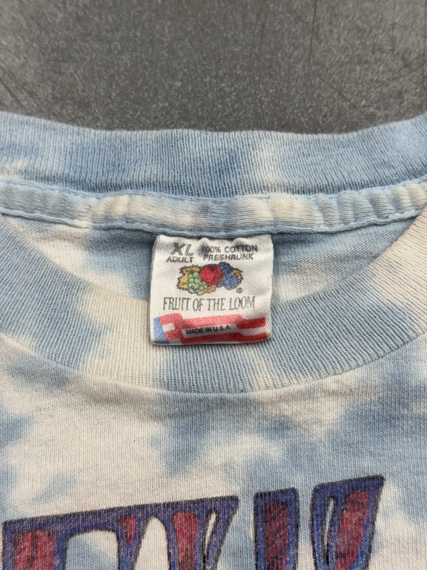 1995 GRATEFUL DEAD MARDI GRAS OAKLAND TEE (FOTL TAG)
